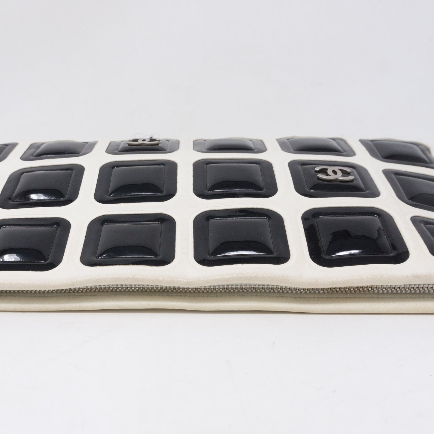 Squares Pouch Black & White Leather