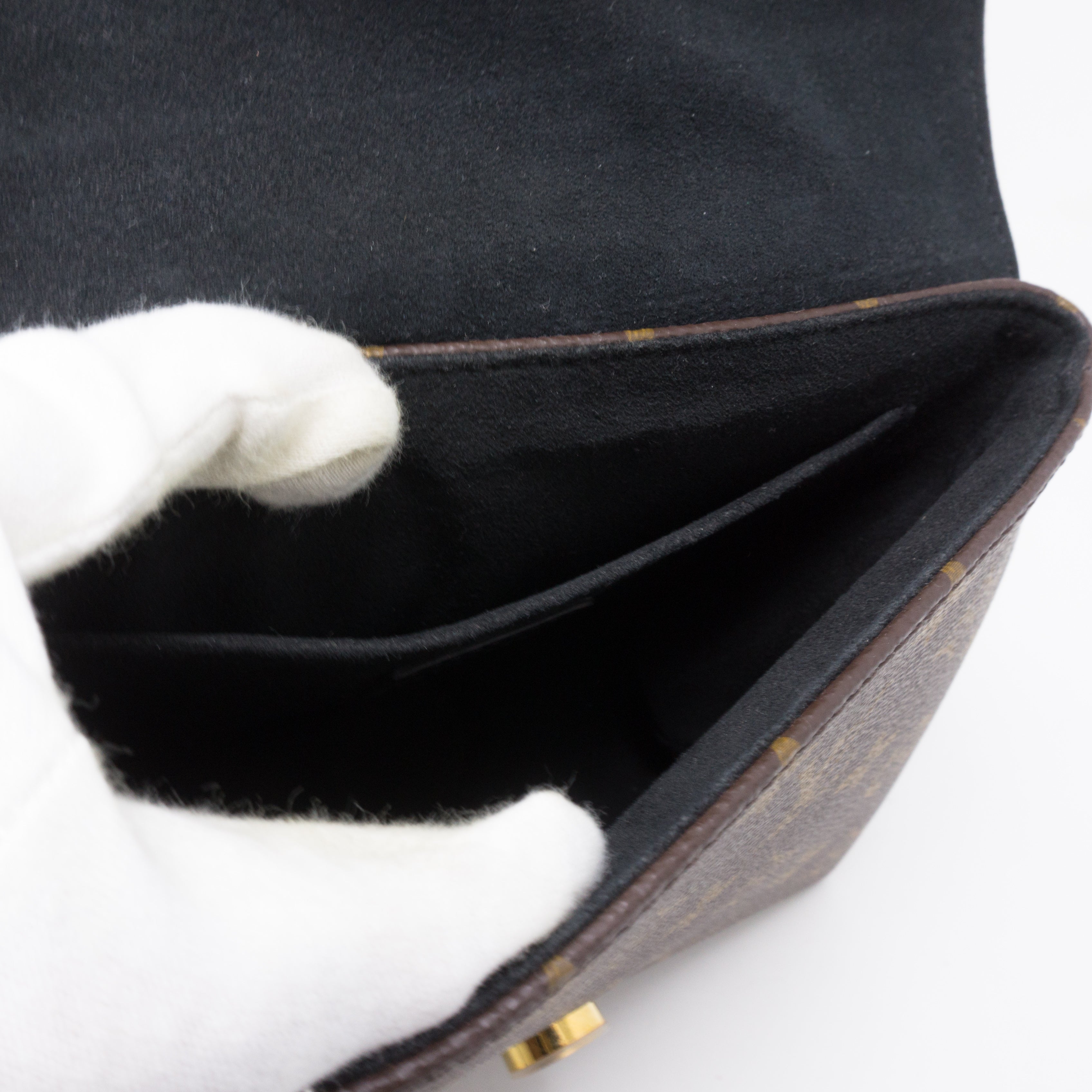 Locky BB Monogram Black Leather