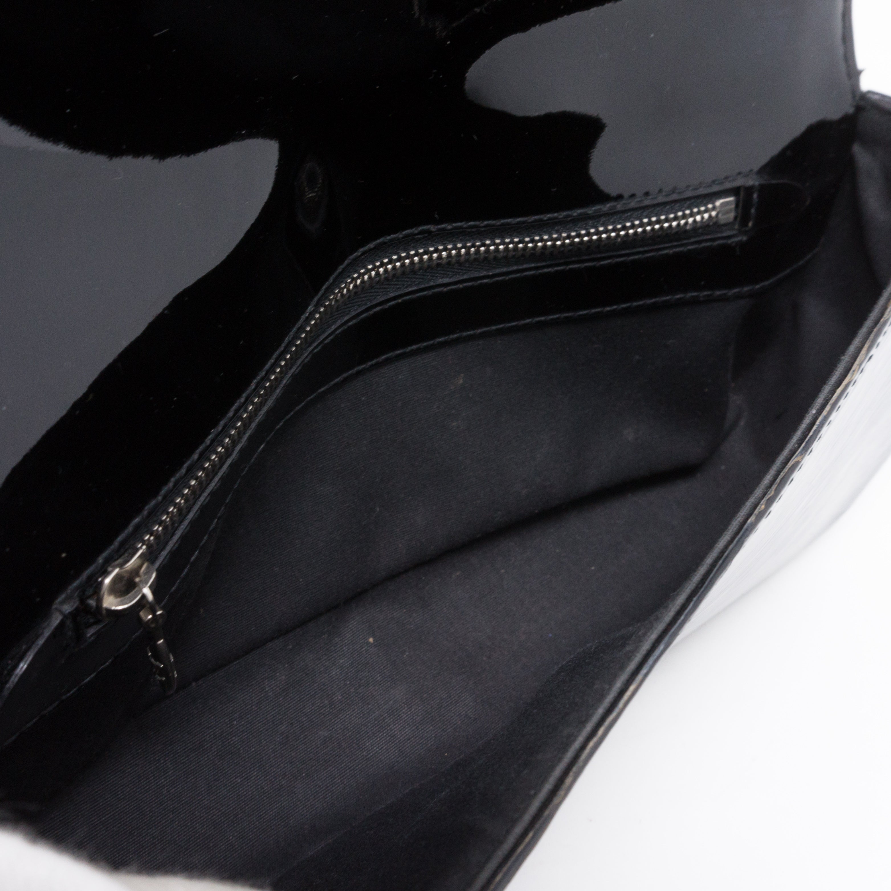 Pochette SoBe Epi Noir Electric
