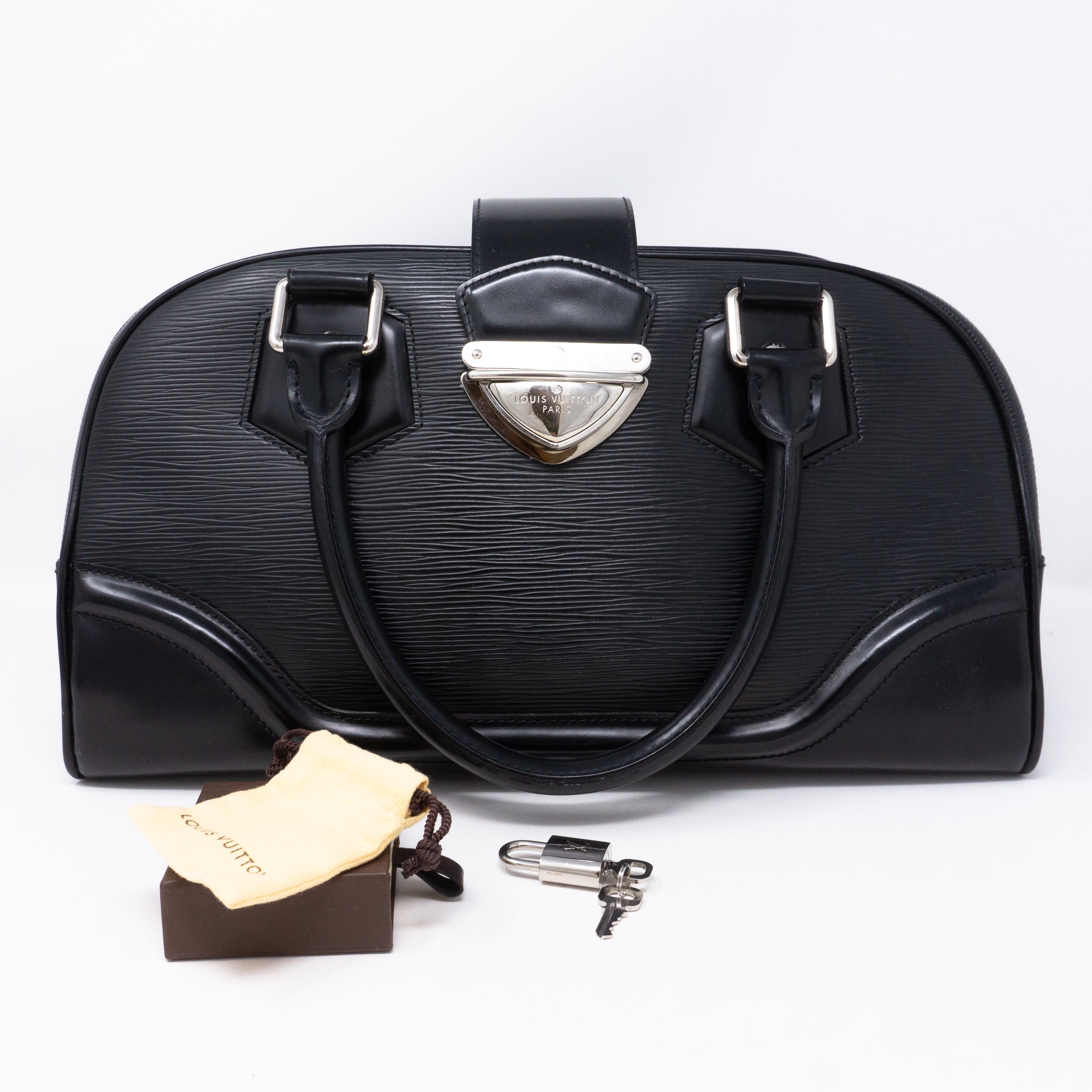 Montaigne Bowling GM Black Epi Leather