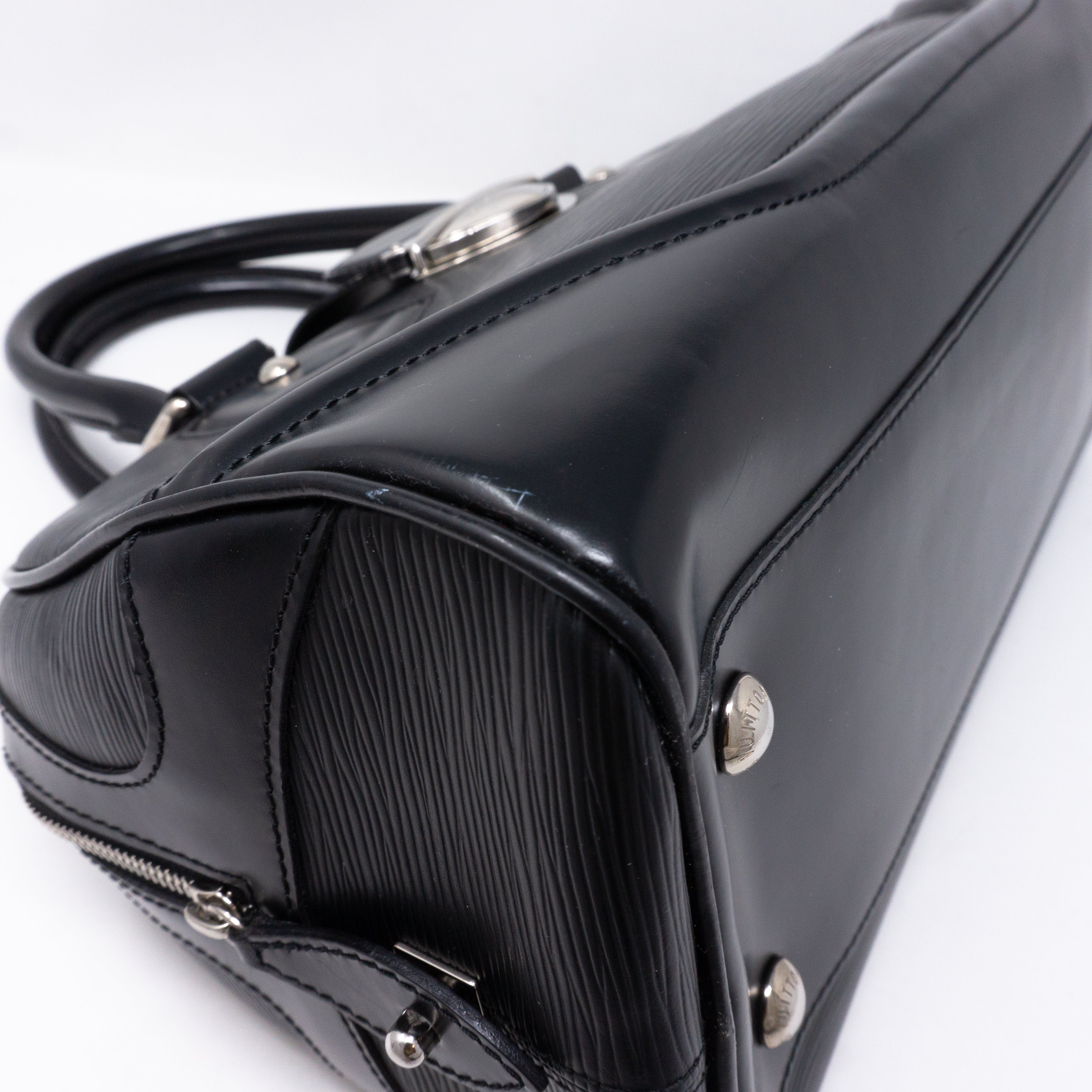 Montaigne Bowling GM Black Epi Leather