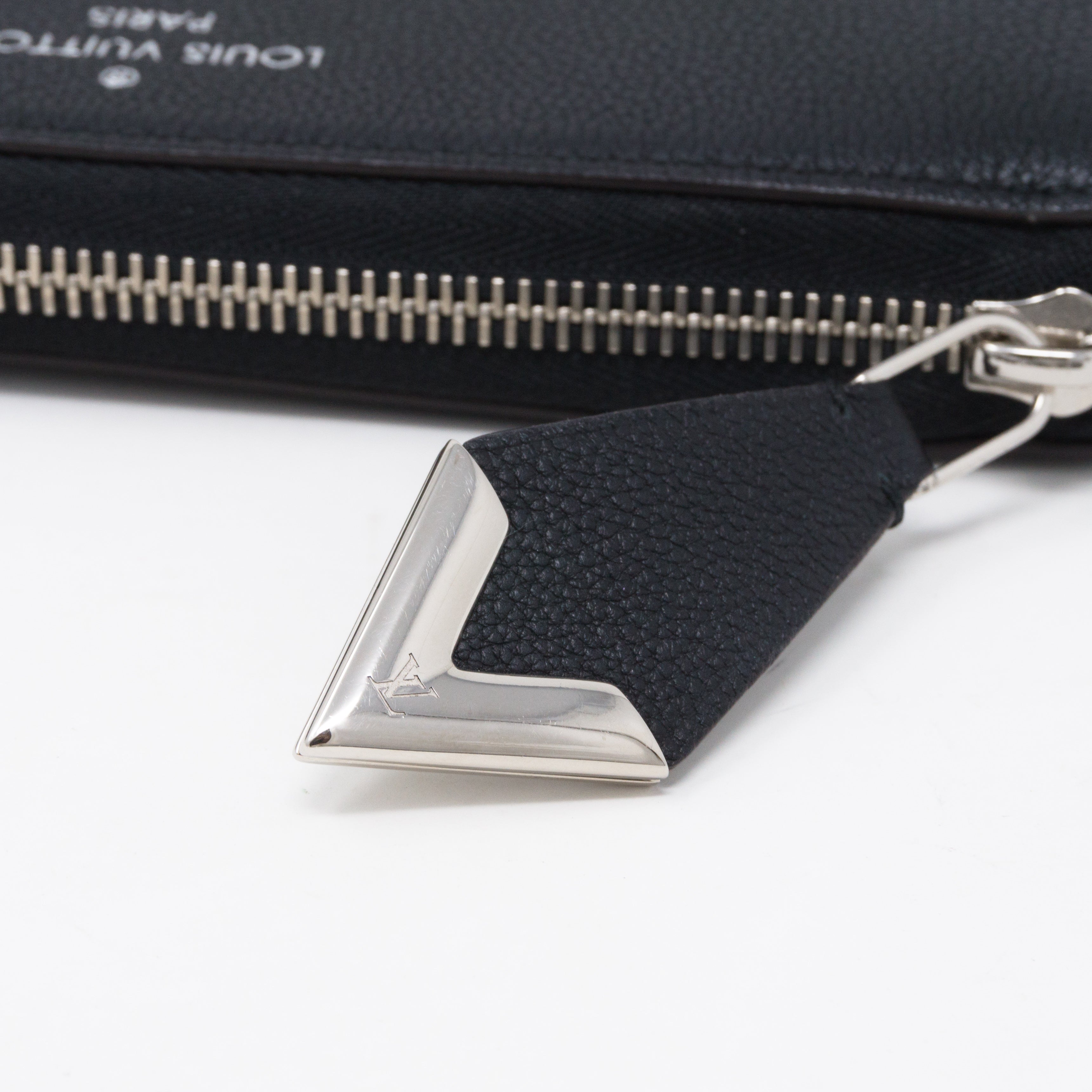 Comete Wallet Noir Veau Cachemire