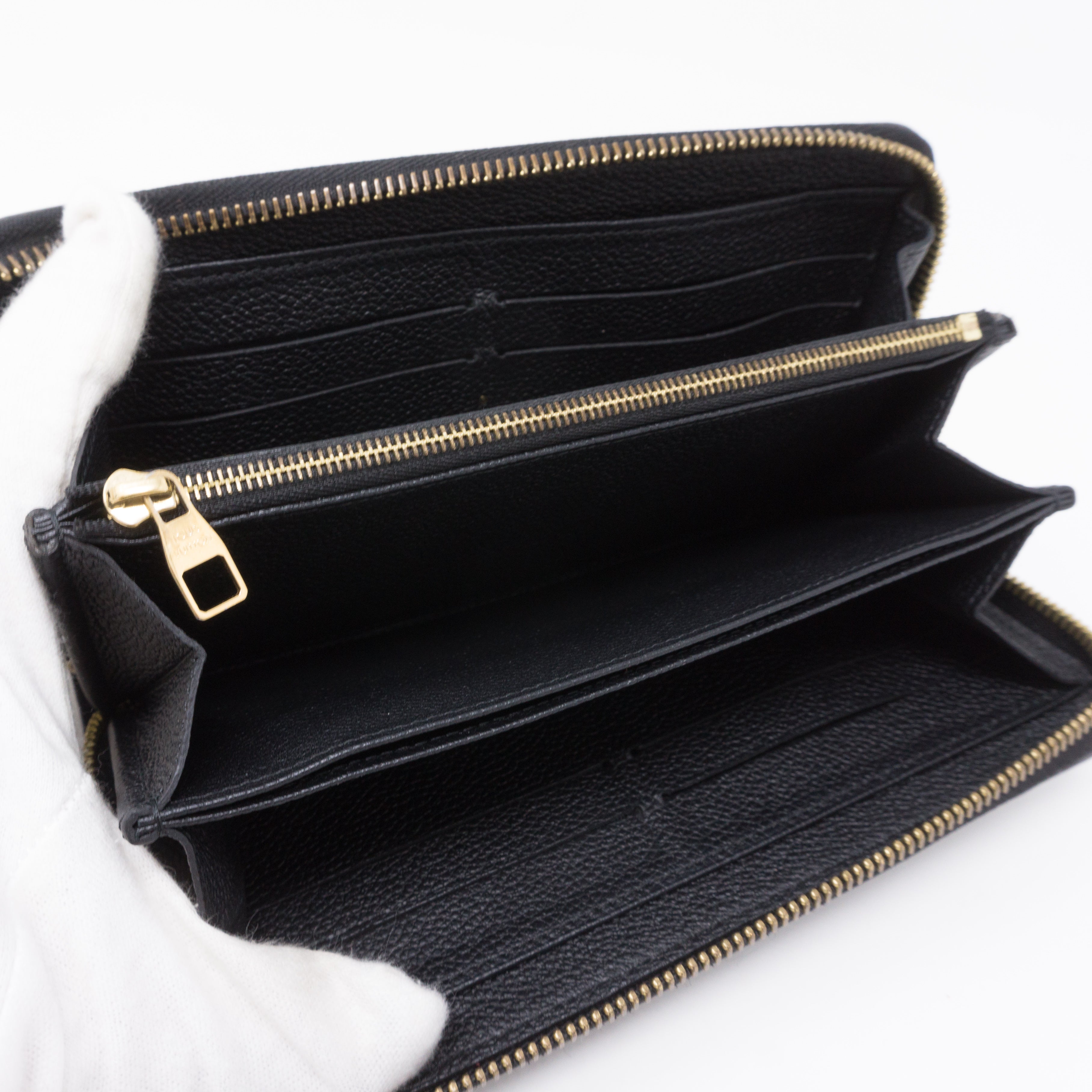 Zippy Wallet Black Monogram Empreinte