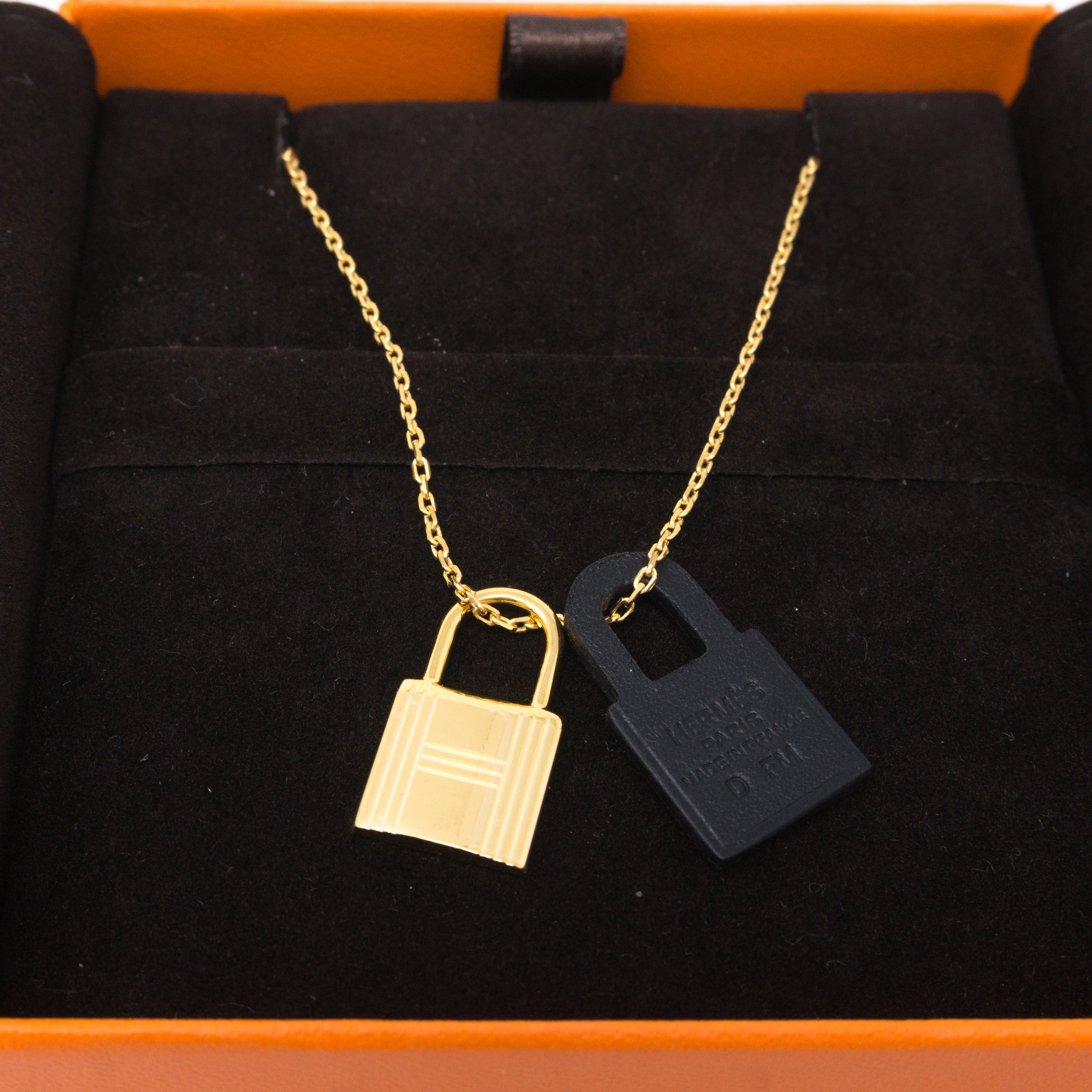 O'Kelly Pendant Gold Black