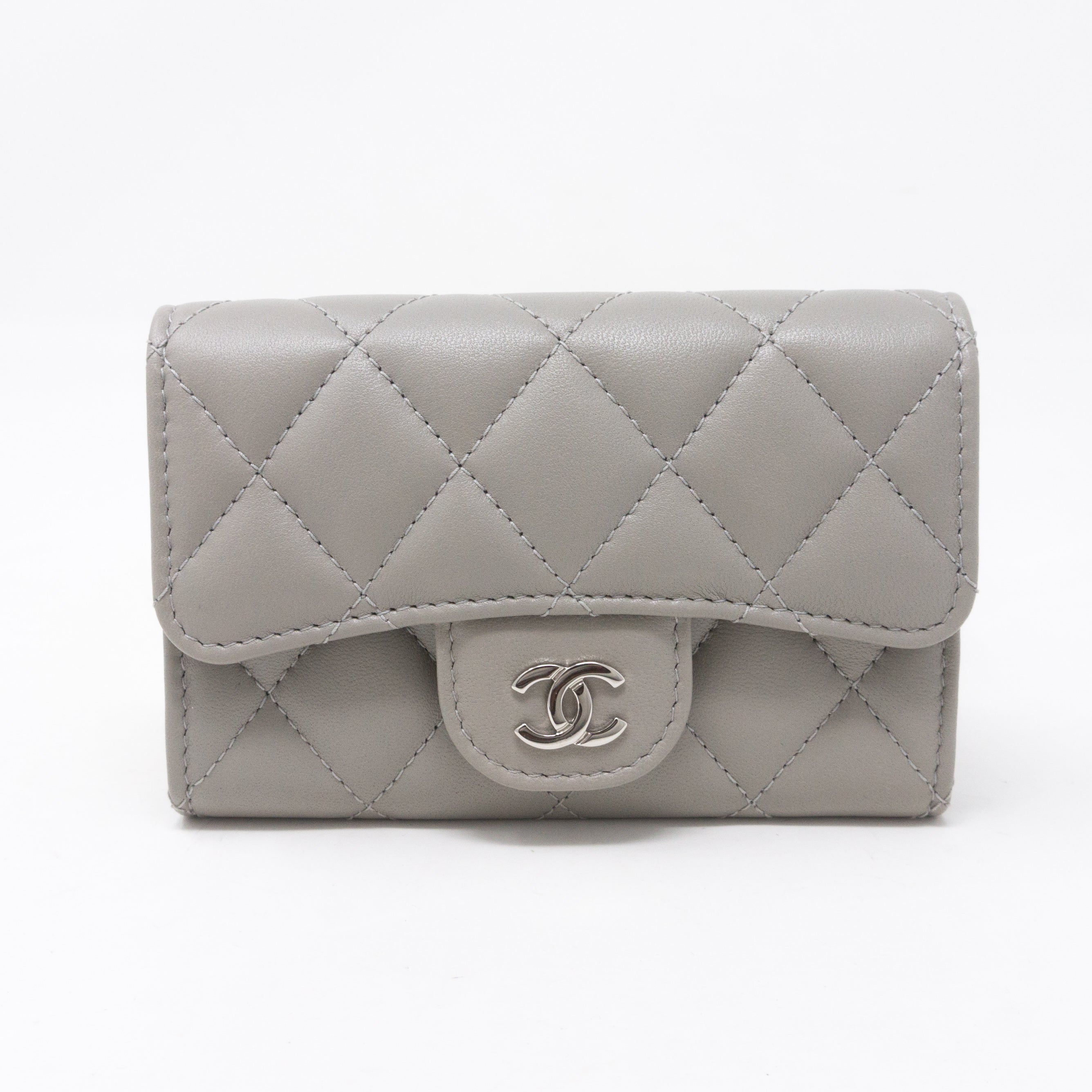 Classic Flap Card Case Gray Lambskin
