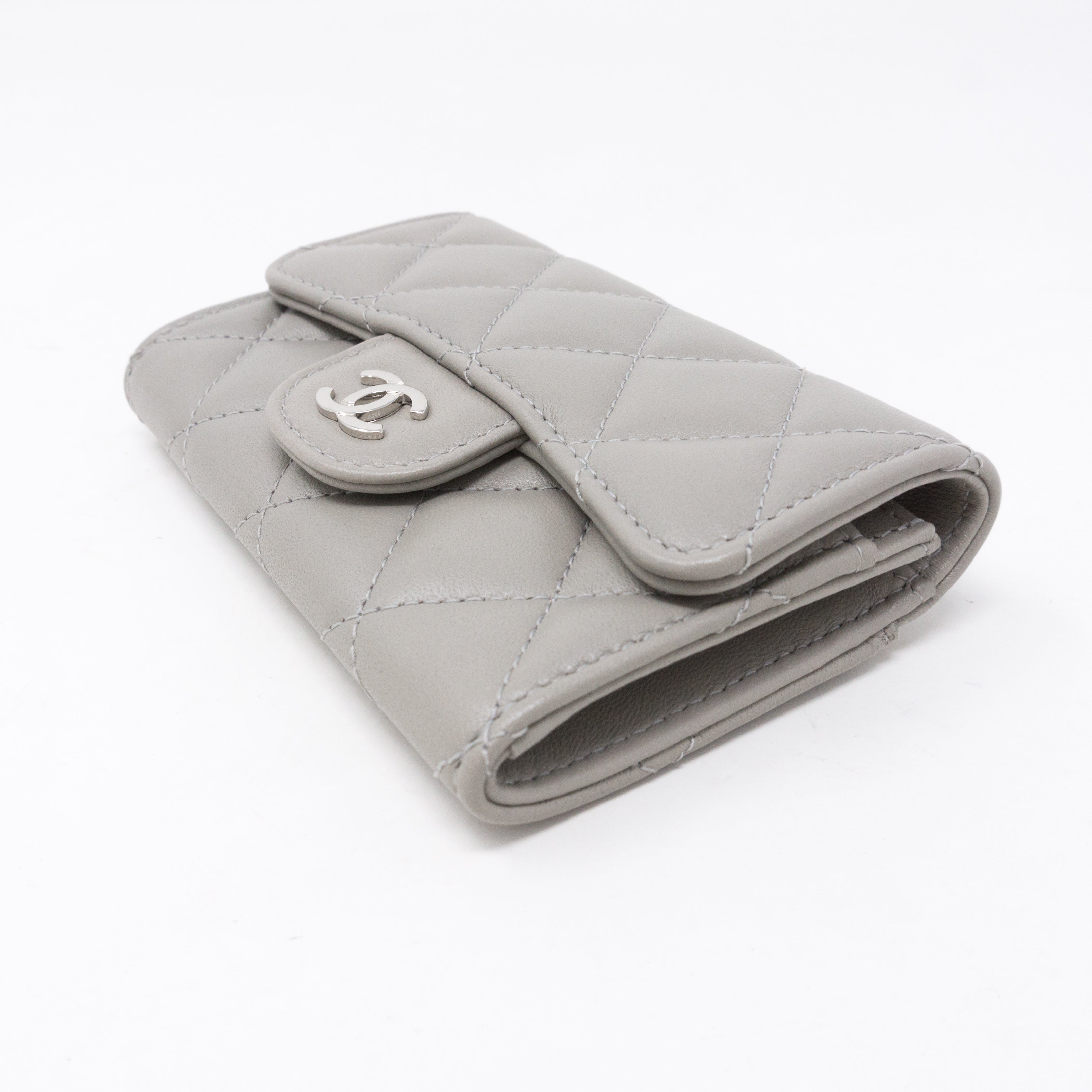 Classic Flap Card Case Gray Lambskin