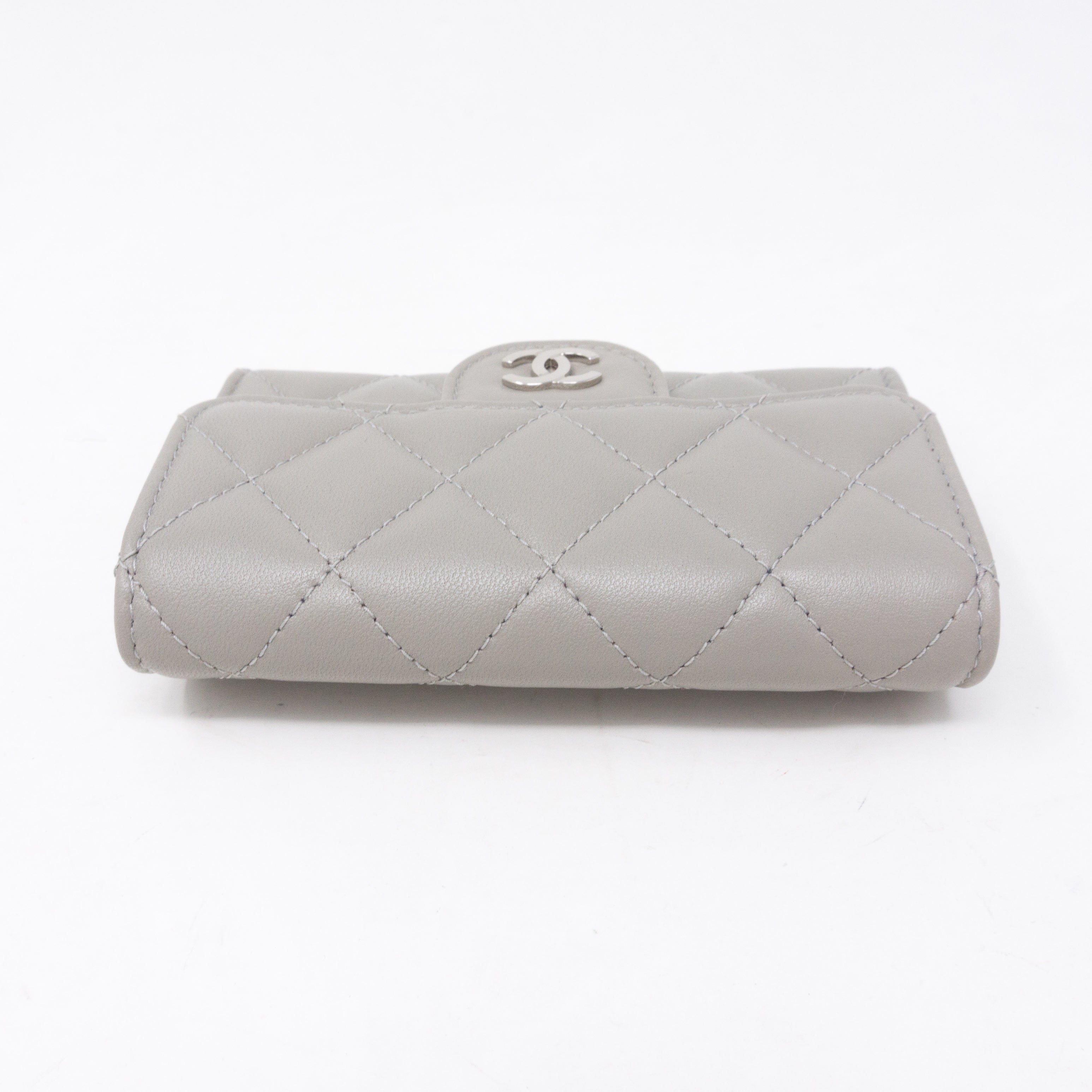 Classic Flap Card Case Gray Lambskin