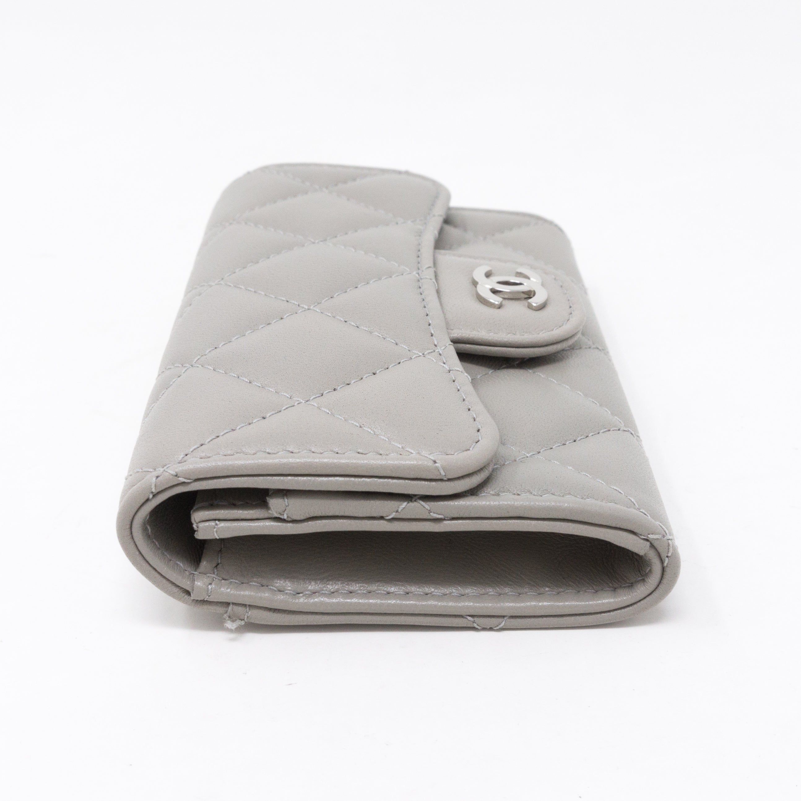 Classic Flap Card Case Gray Lambskin