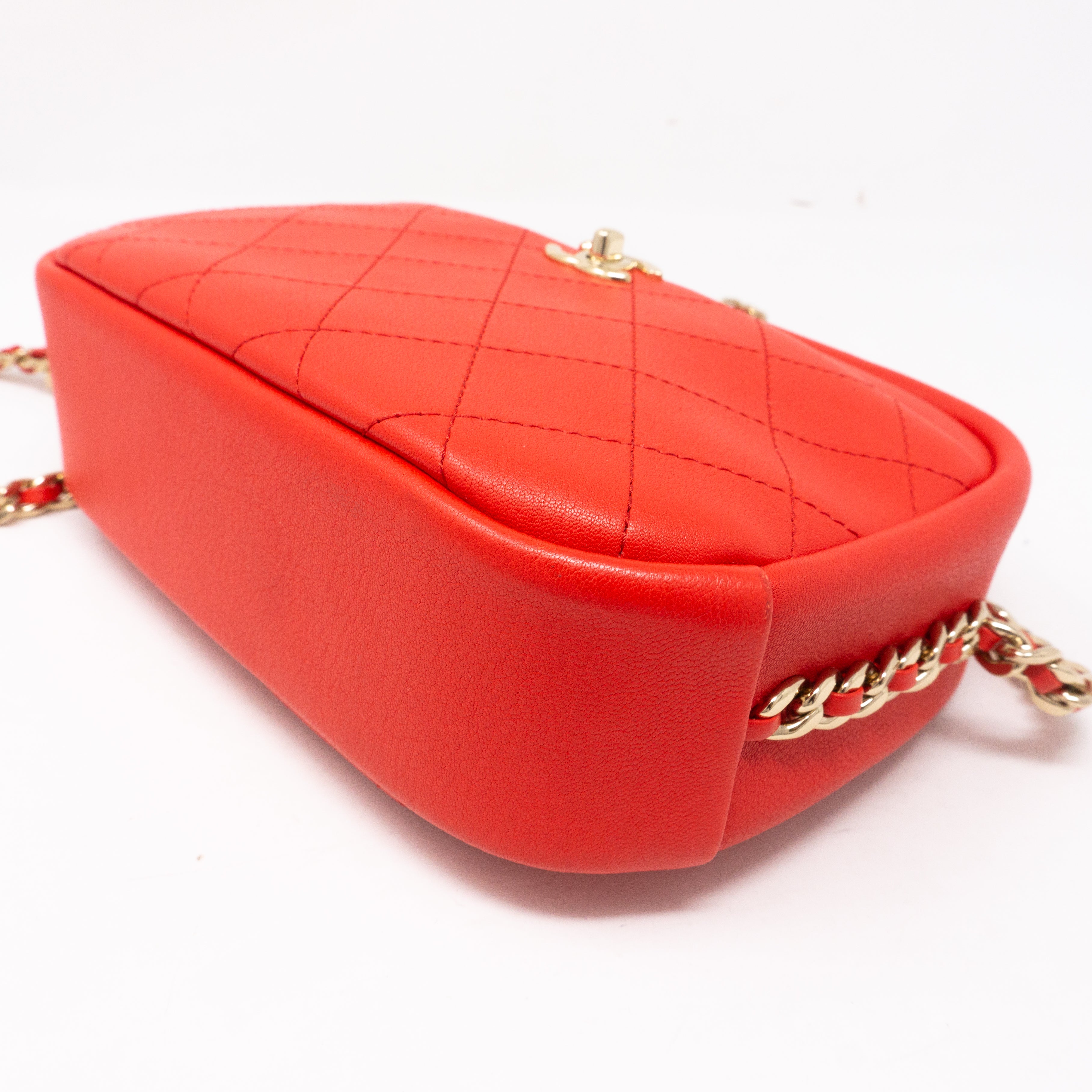 Casual Trip Camera Case Red Leather
