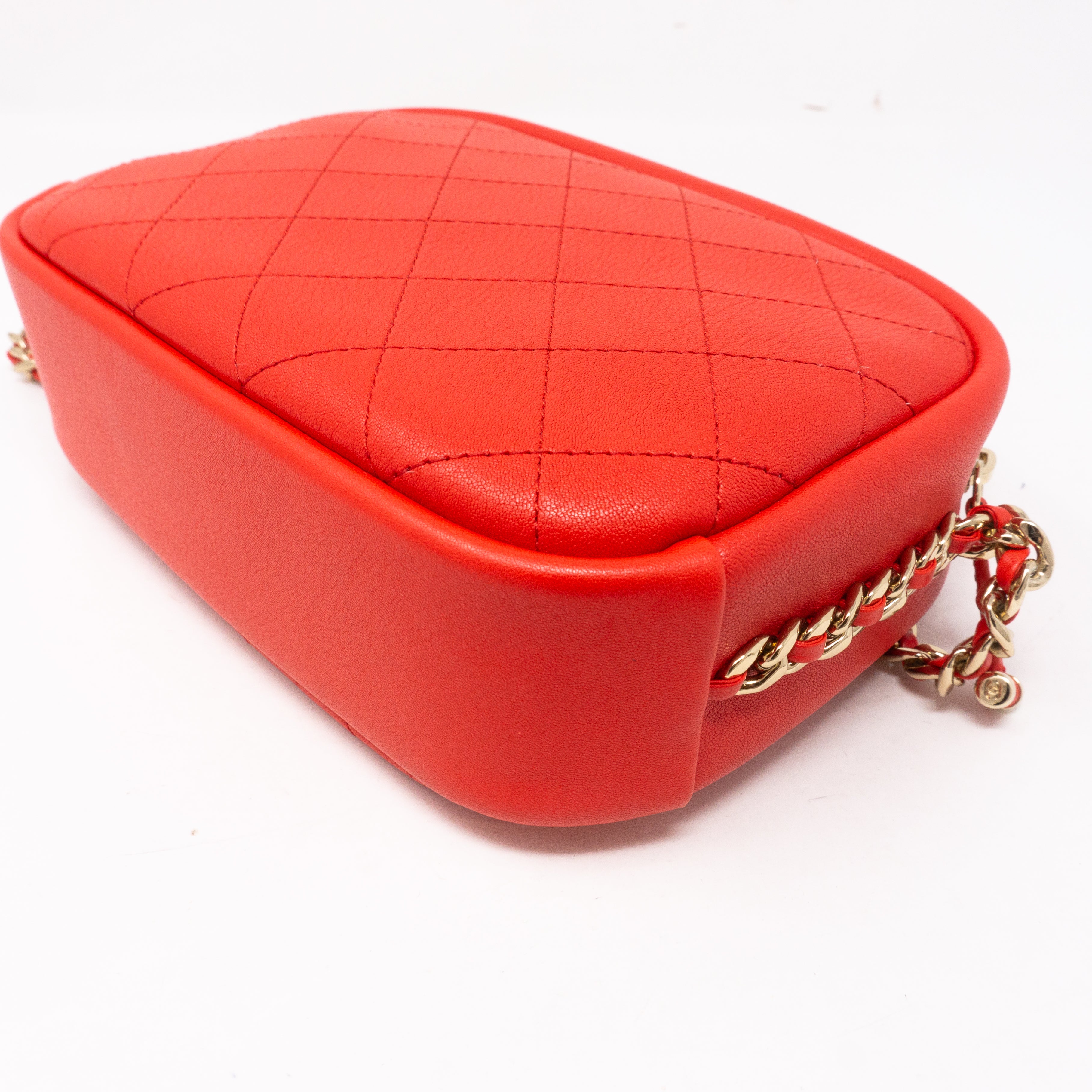 Casual Trip Camera Case Red Leather