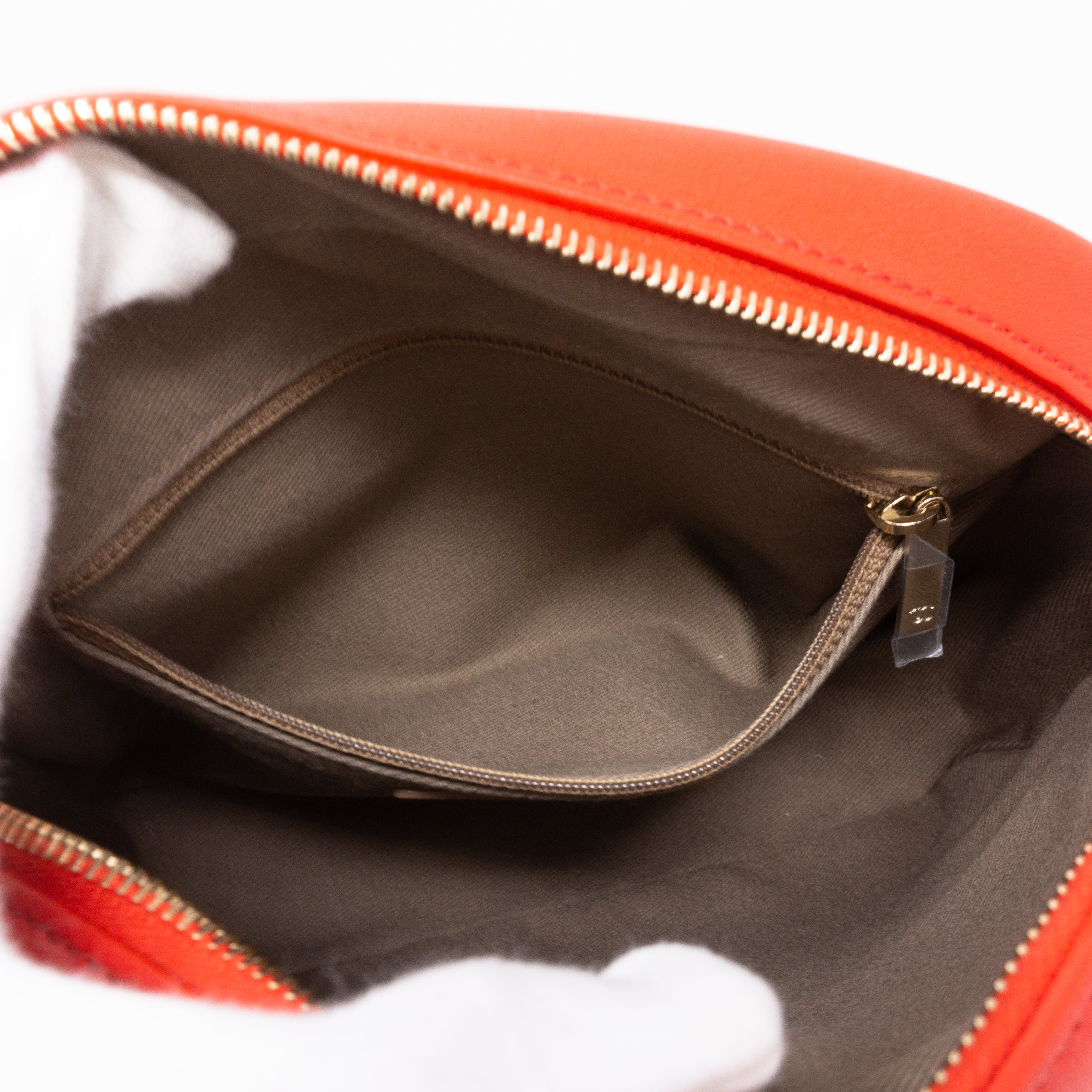 Casual Trip Camera Case Red Leather