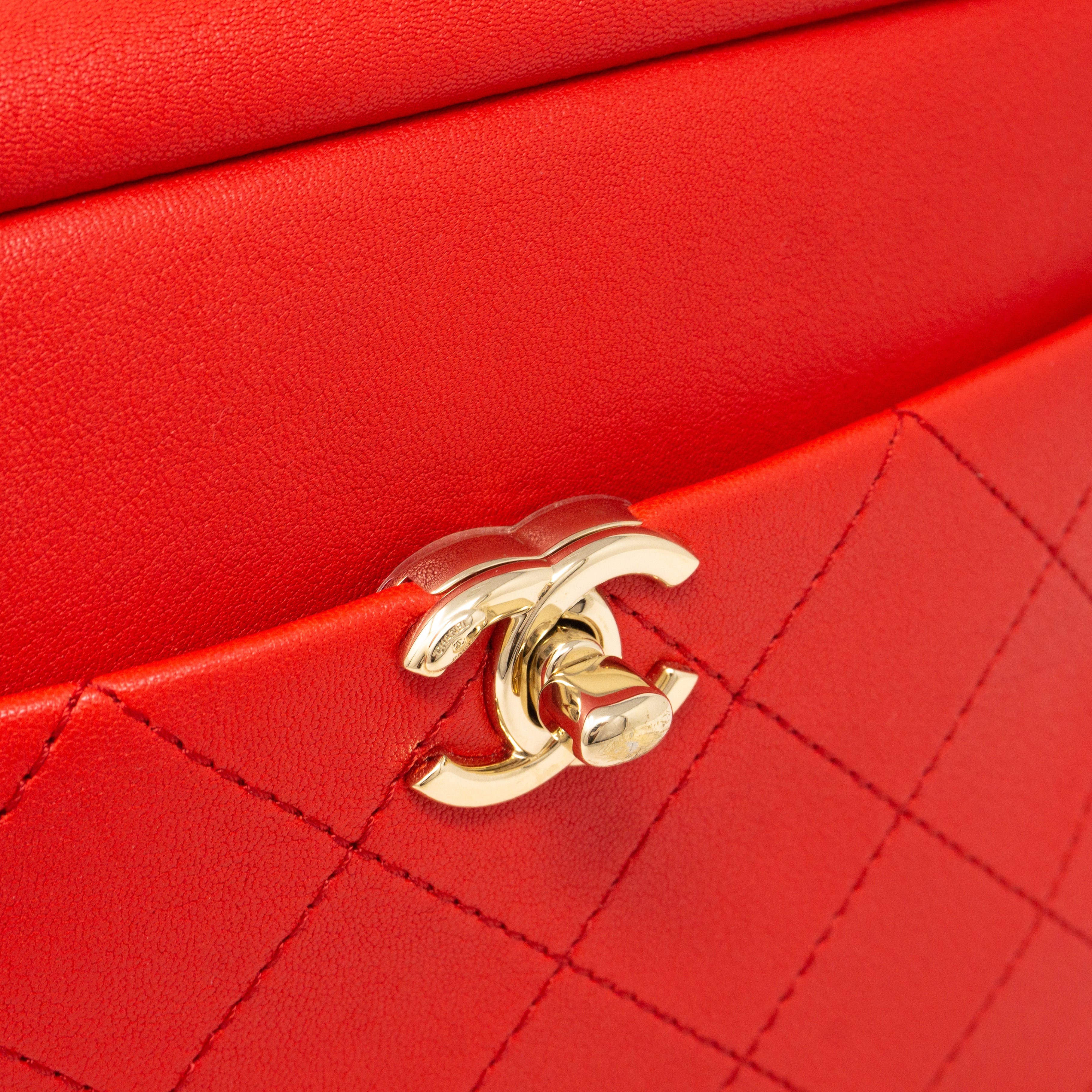 Casual Trip Camera Case Red Leather