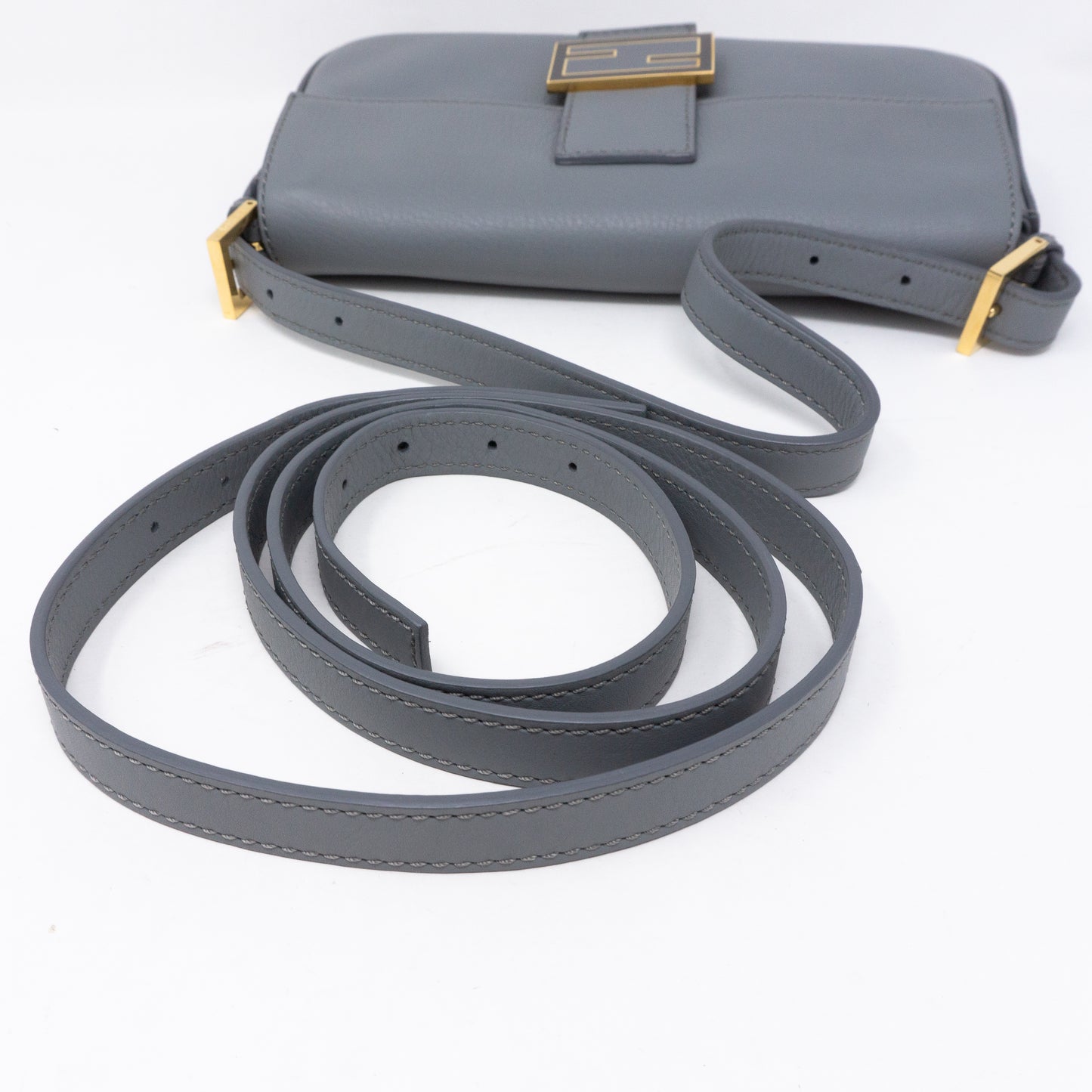 Baguette Crossbody Light Gray Leather