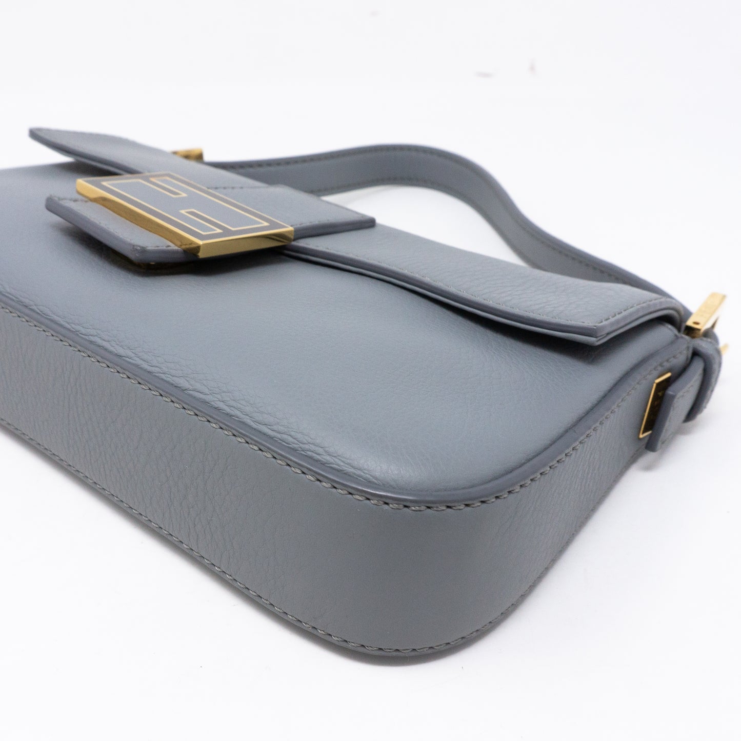 Baguette Crossbody Light Gray Leather