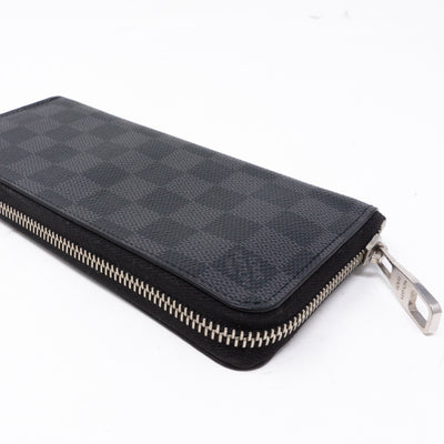 Zippy Vertical Wallet Damier Graphite