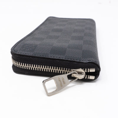 Zippy Vertical Wallet Damier Graphite