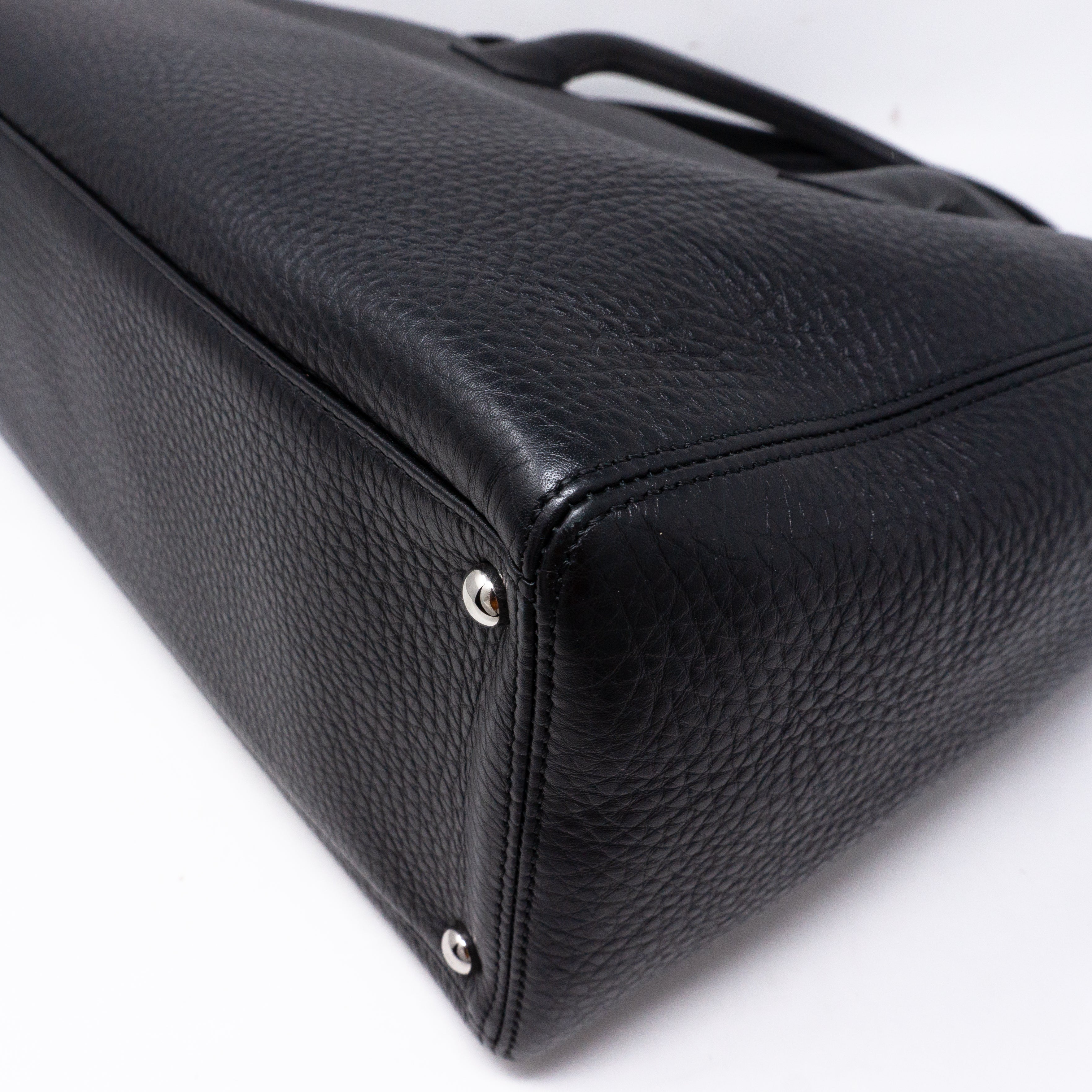 Executive Cerf Tote Black Leather Silver