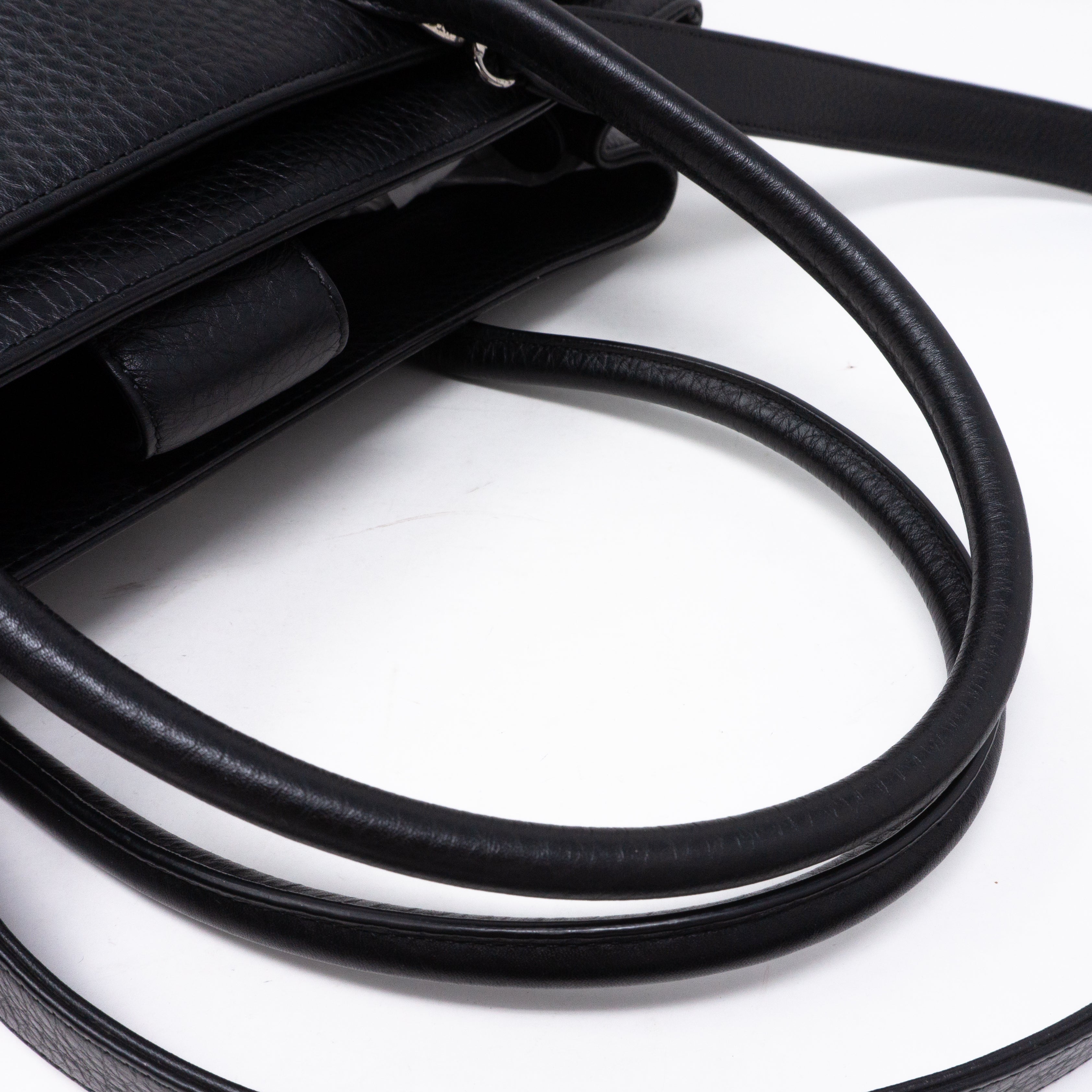 Executive Cerf Tote Black Leather Silver