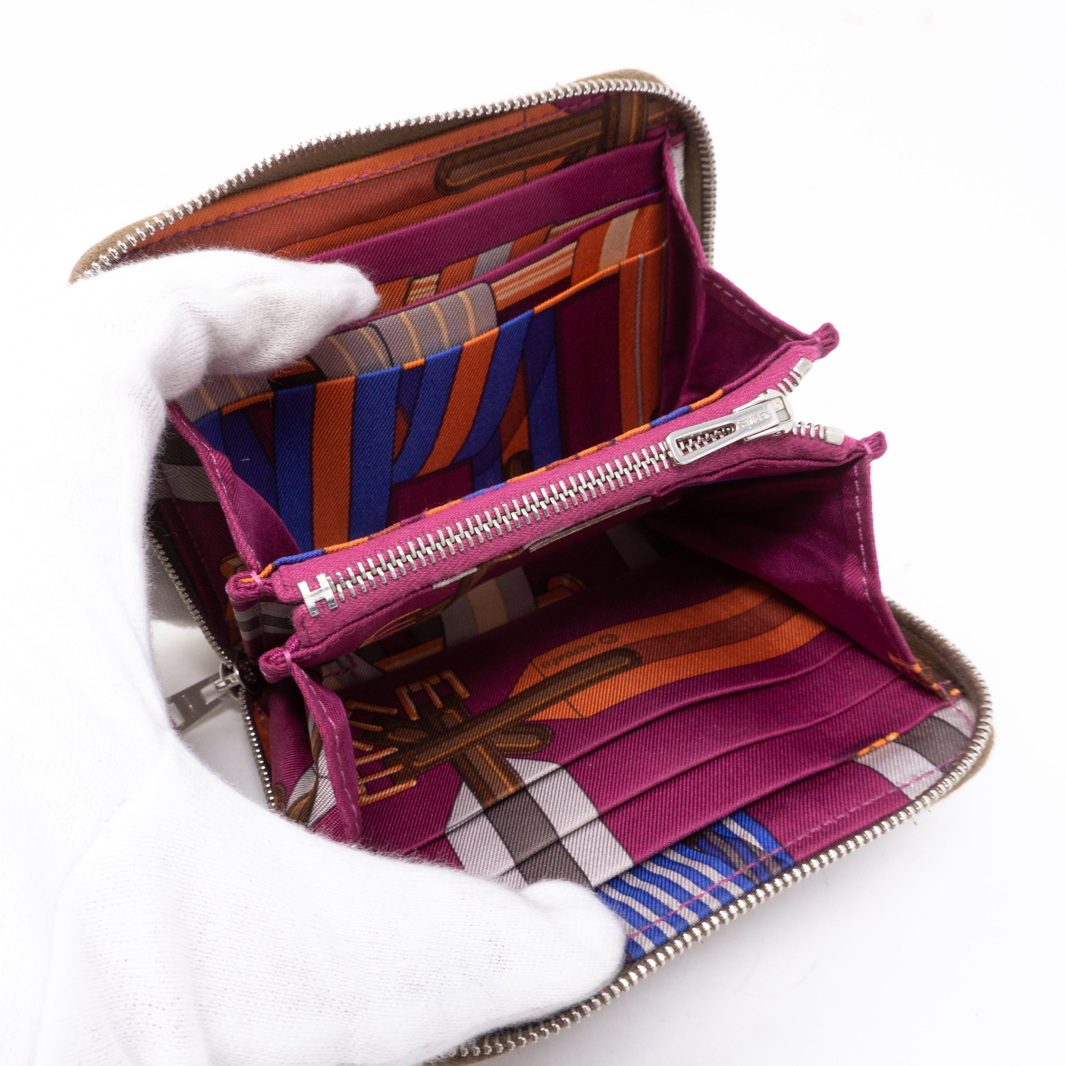 Silk'in Compact Wallet Etoupe Leather