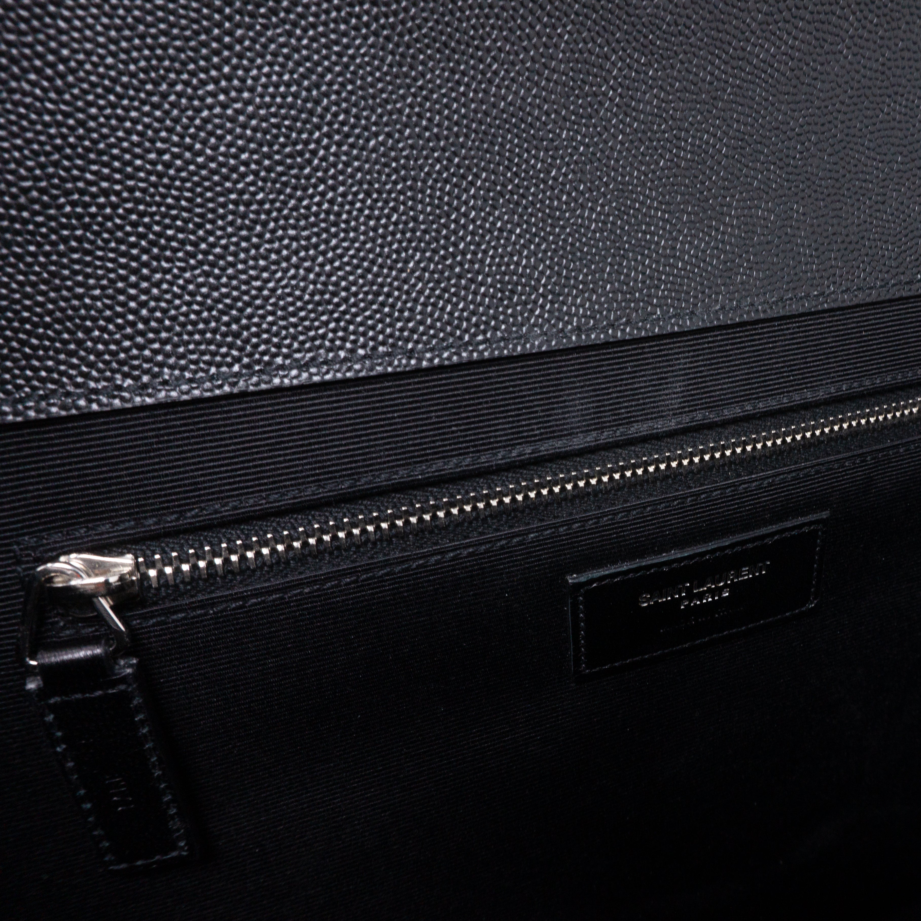 Envelope Large Chevron Leather Black