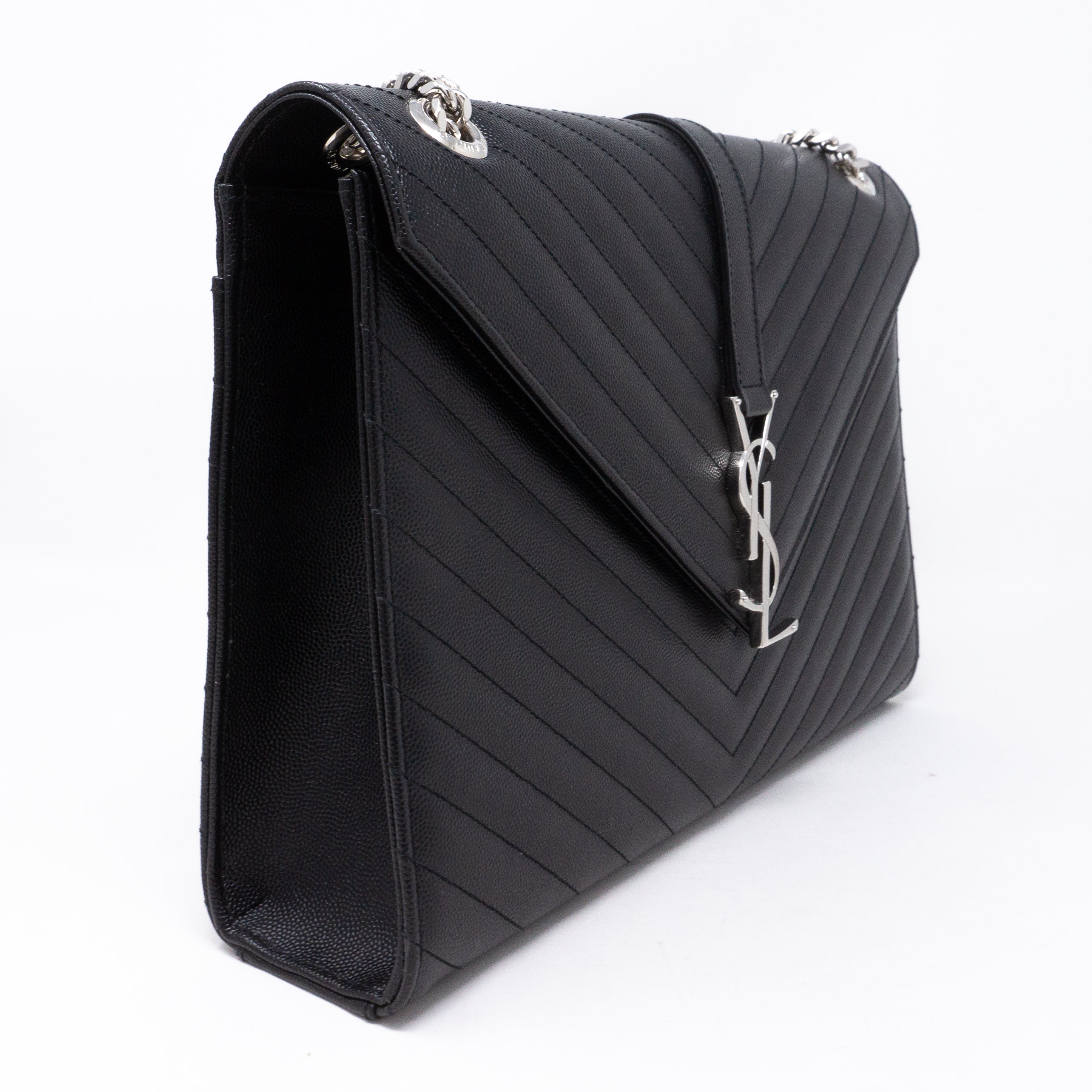 Envelope Large Chevron Leather Black