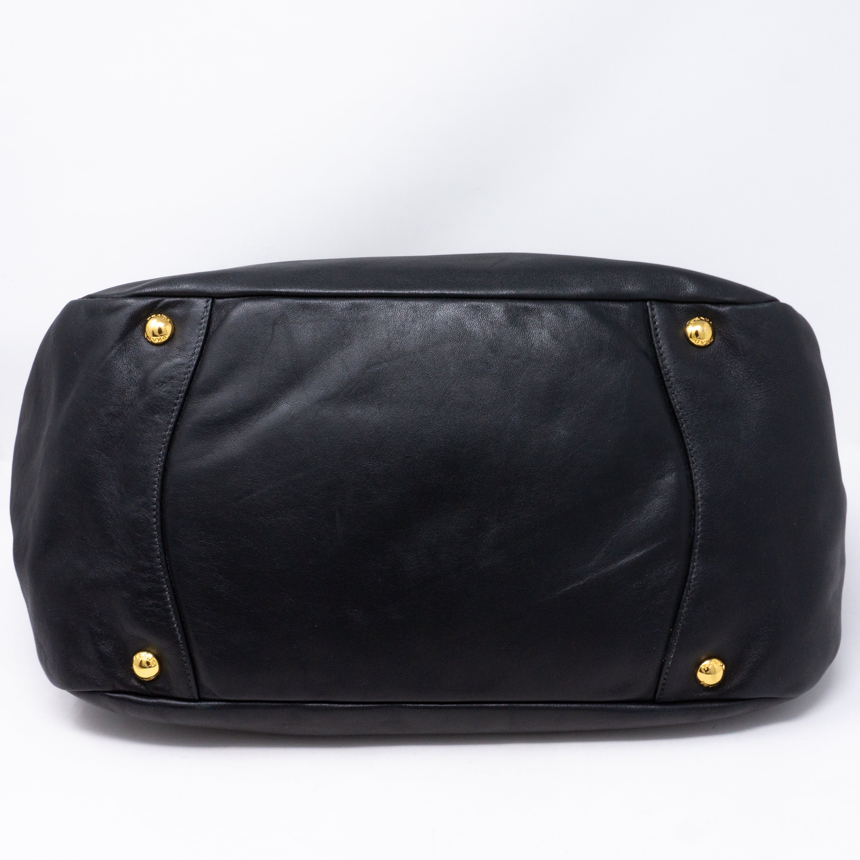 Soft Chain Tote Black Leather