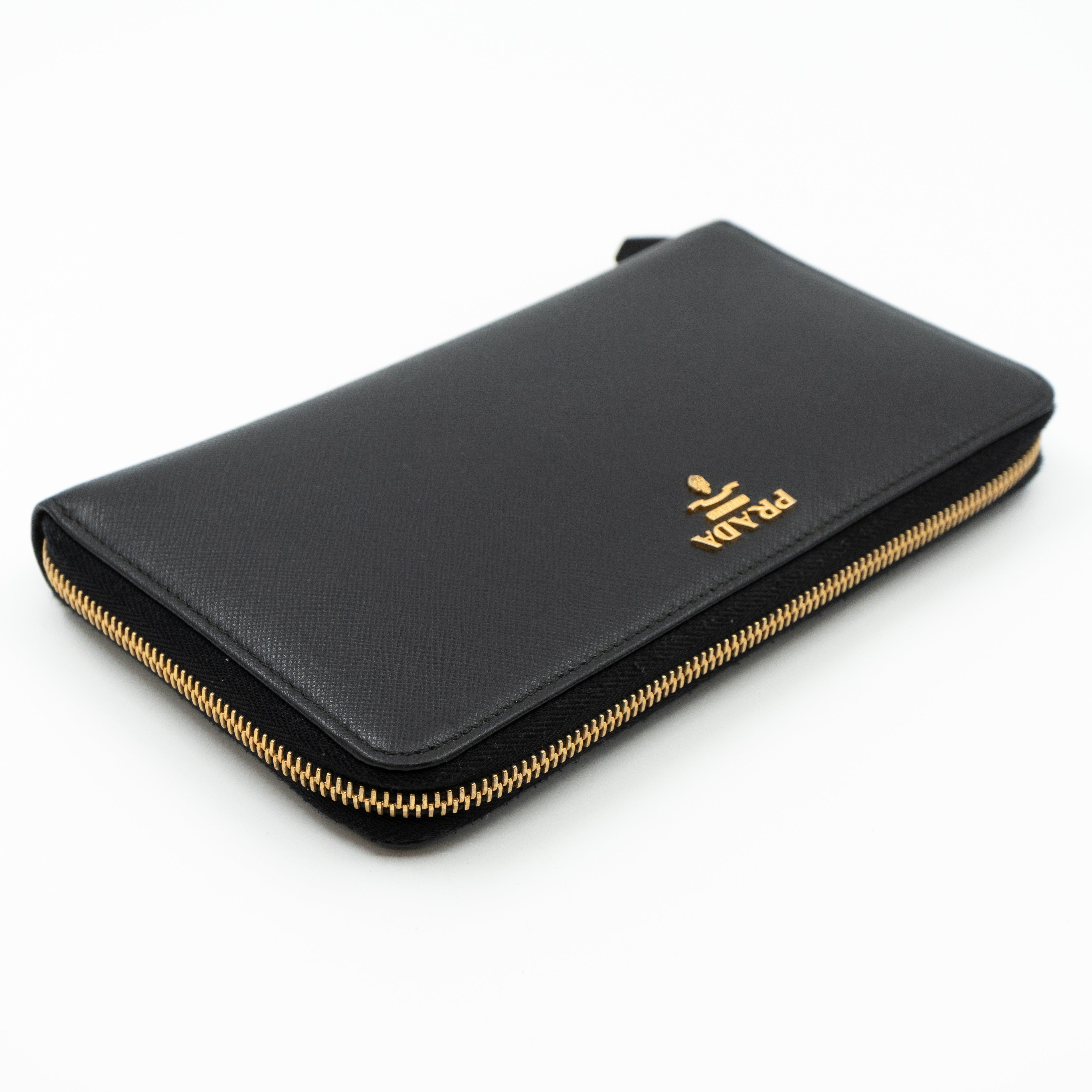 Prada discount organizer wallet