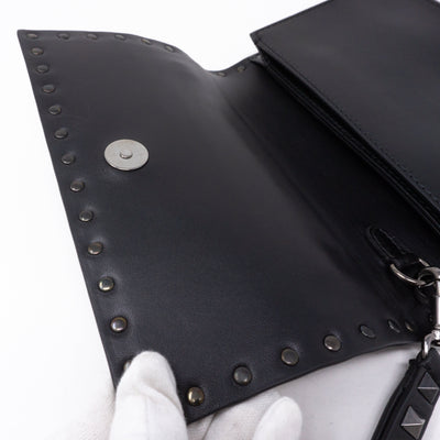 Rockstud Bracelet Flap Clutch Black