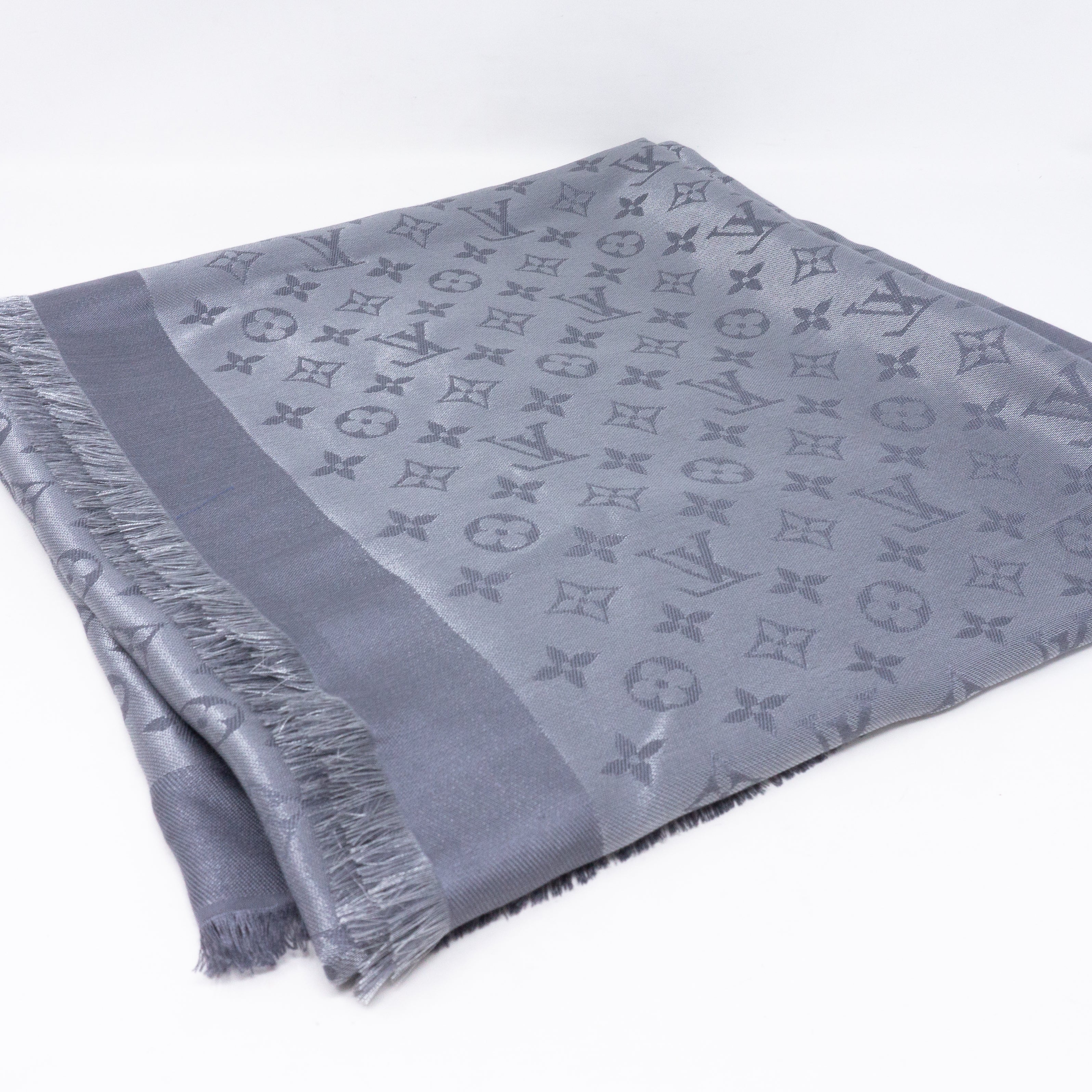 Monogram Shine Shawl Anthracite