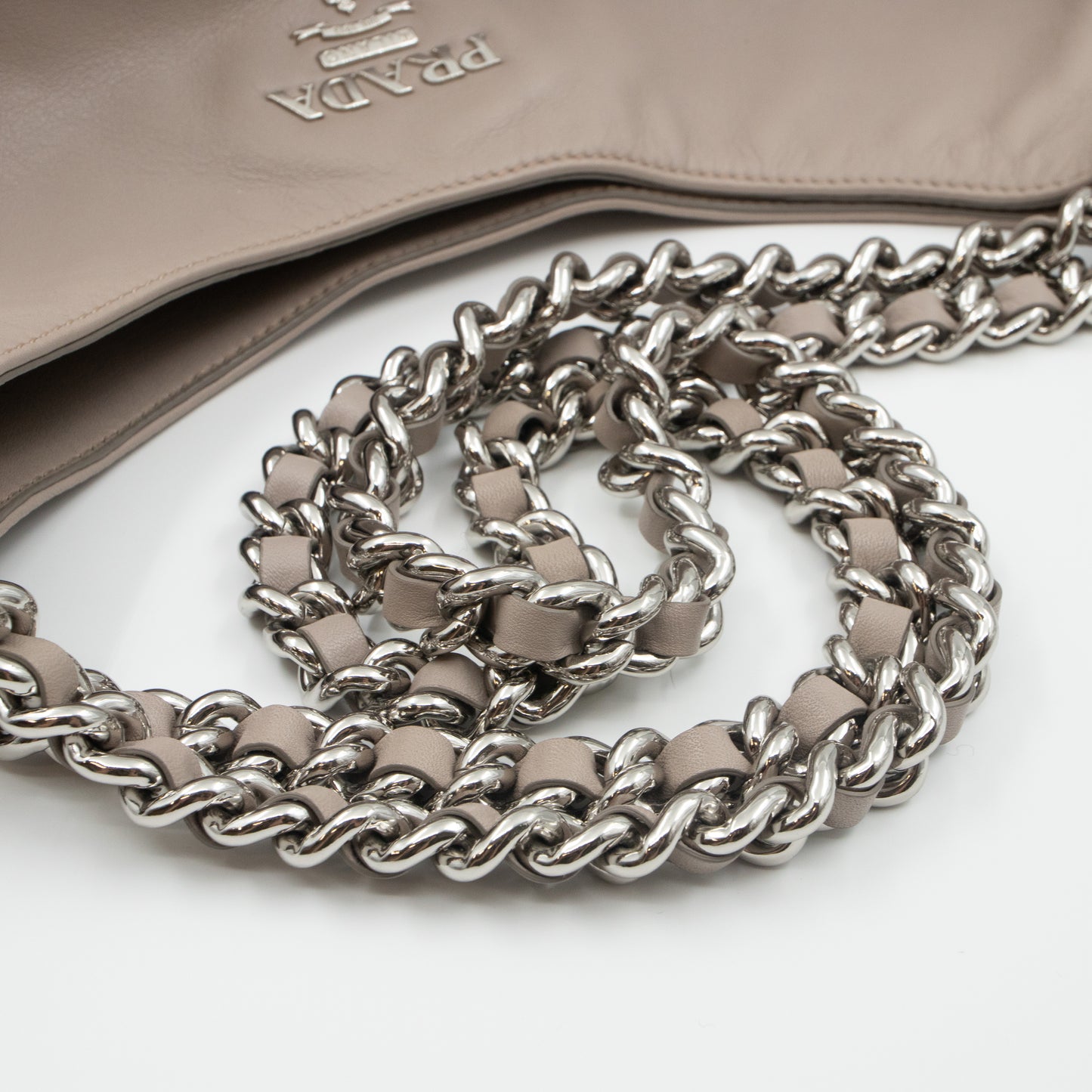 Soft Chain Tote Gray Leather