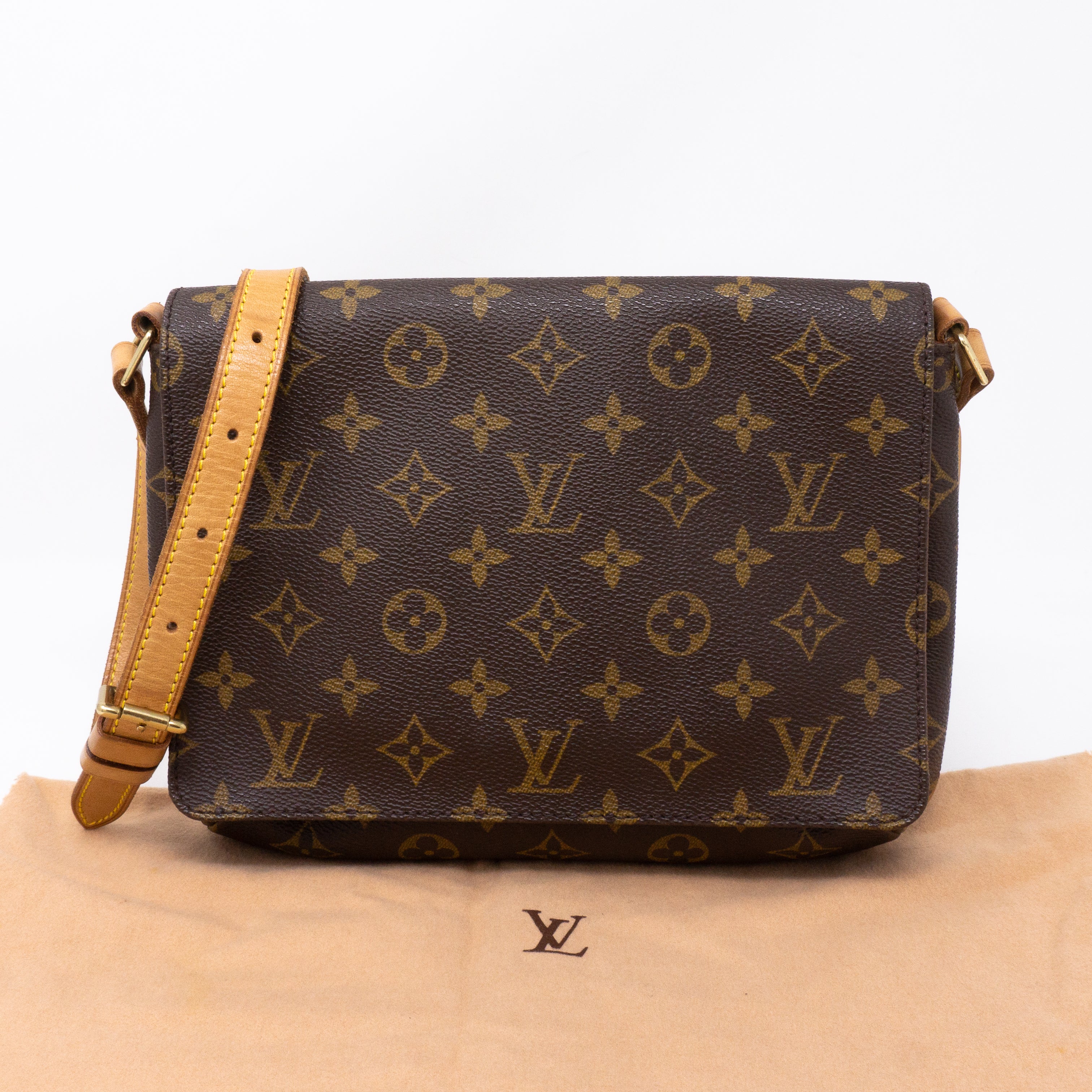 Musette Tango Monogram