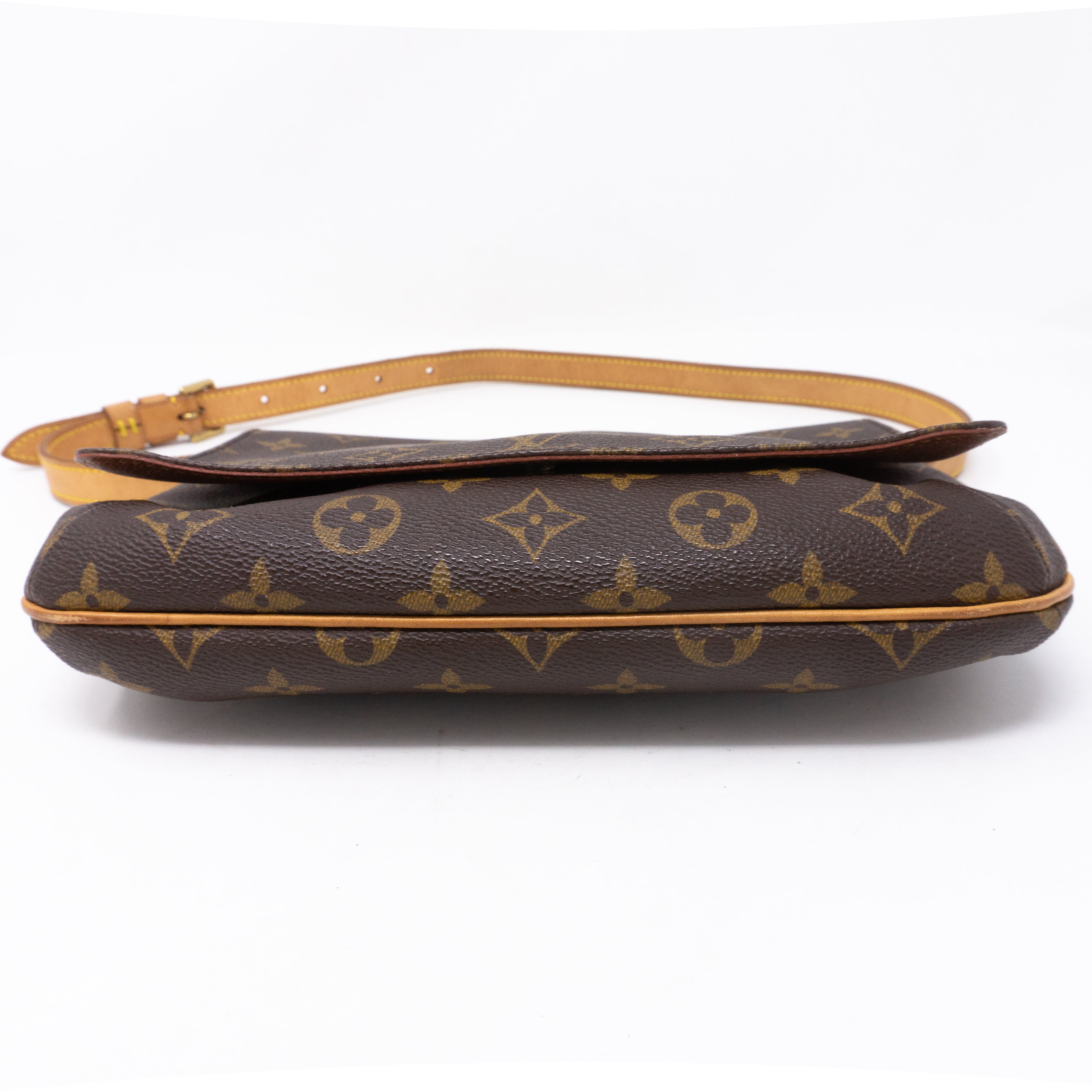 Musette Tango Monogram