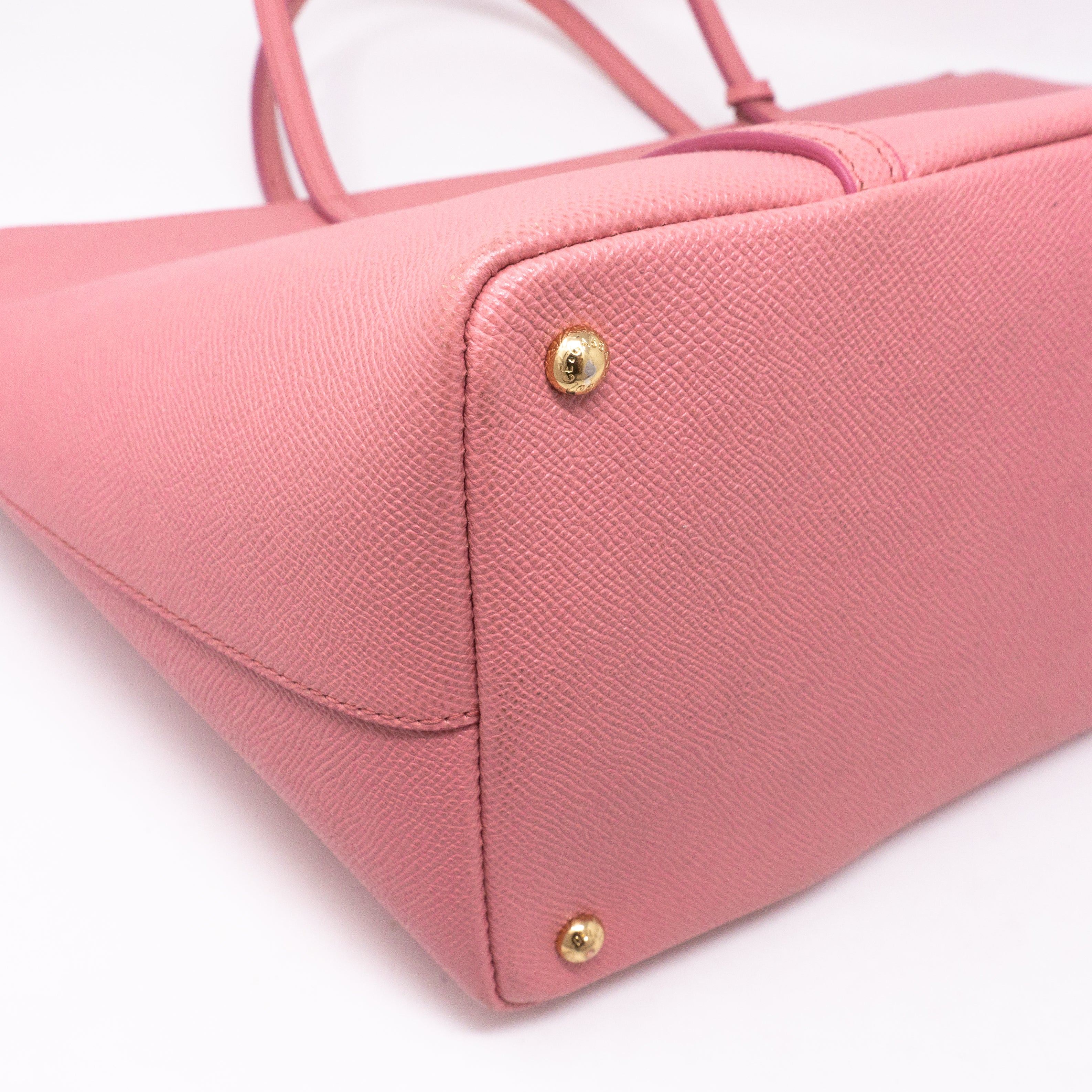 Miss Escape Tote Pink Leather