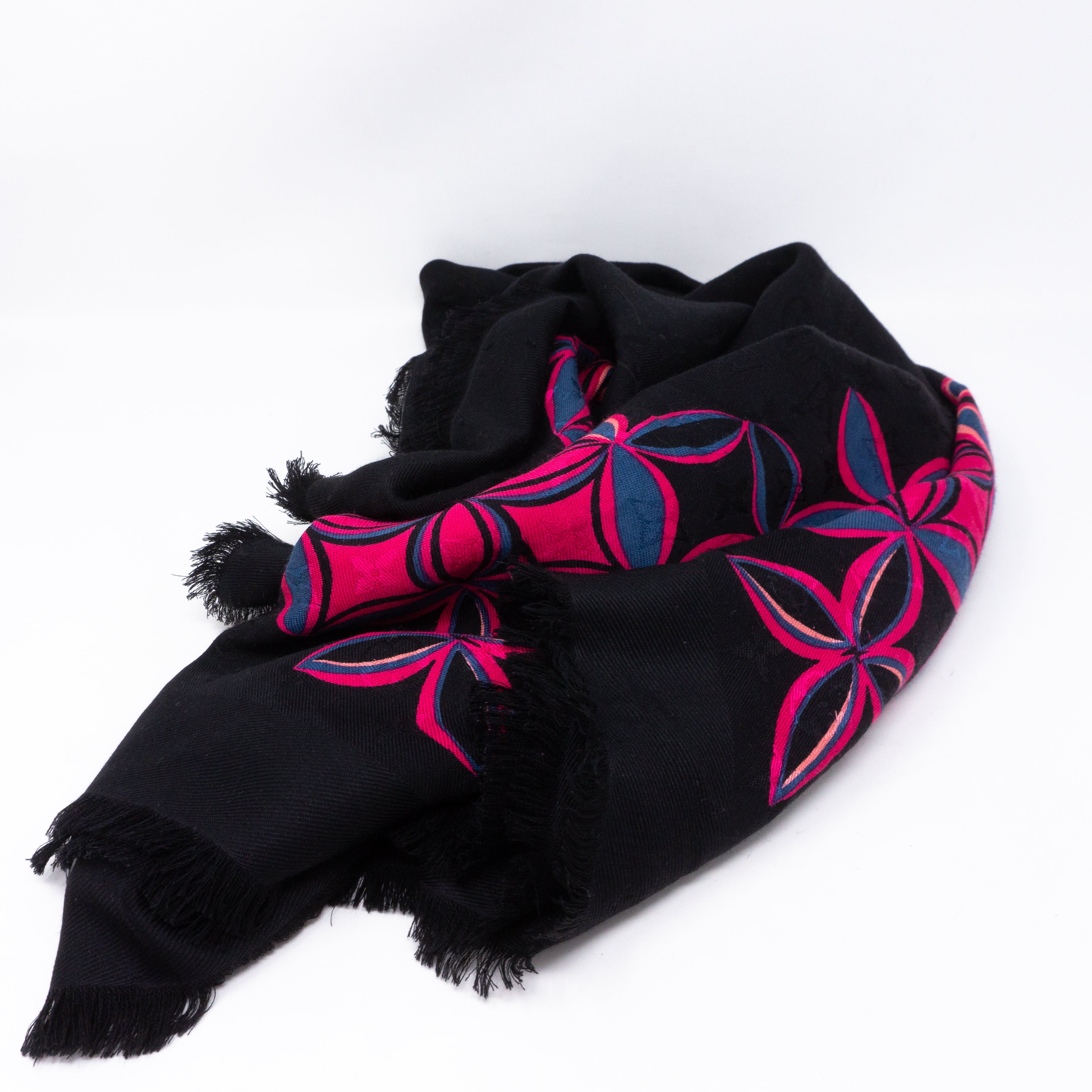 Monogram Shawl Flowergram Black