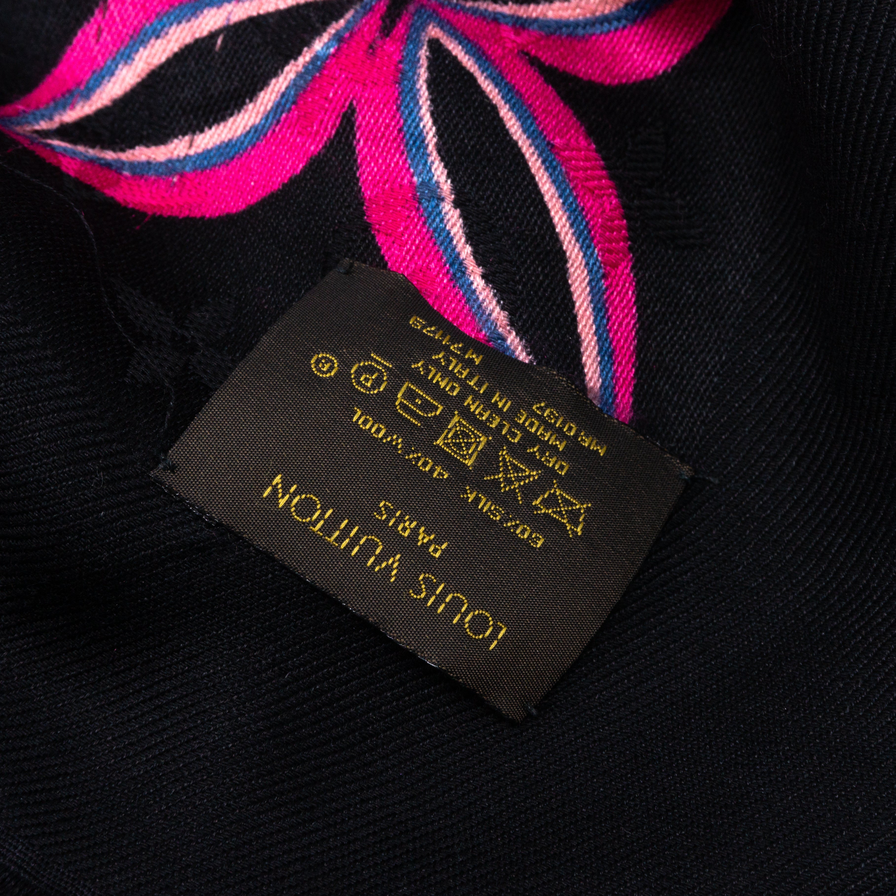 Monogram Shawl Flowergram Black