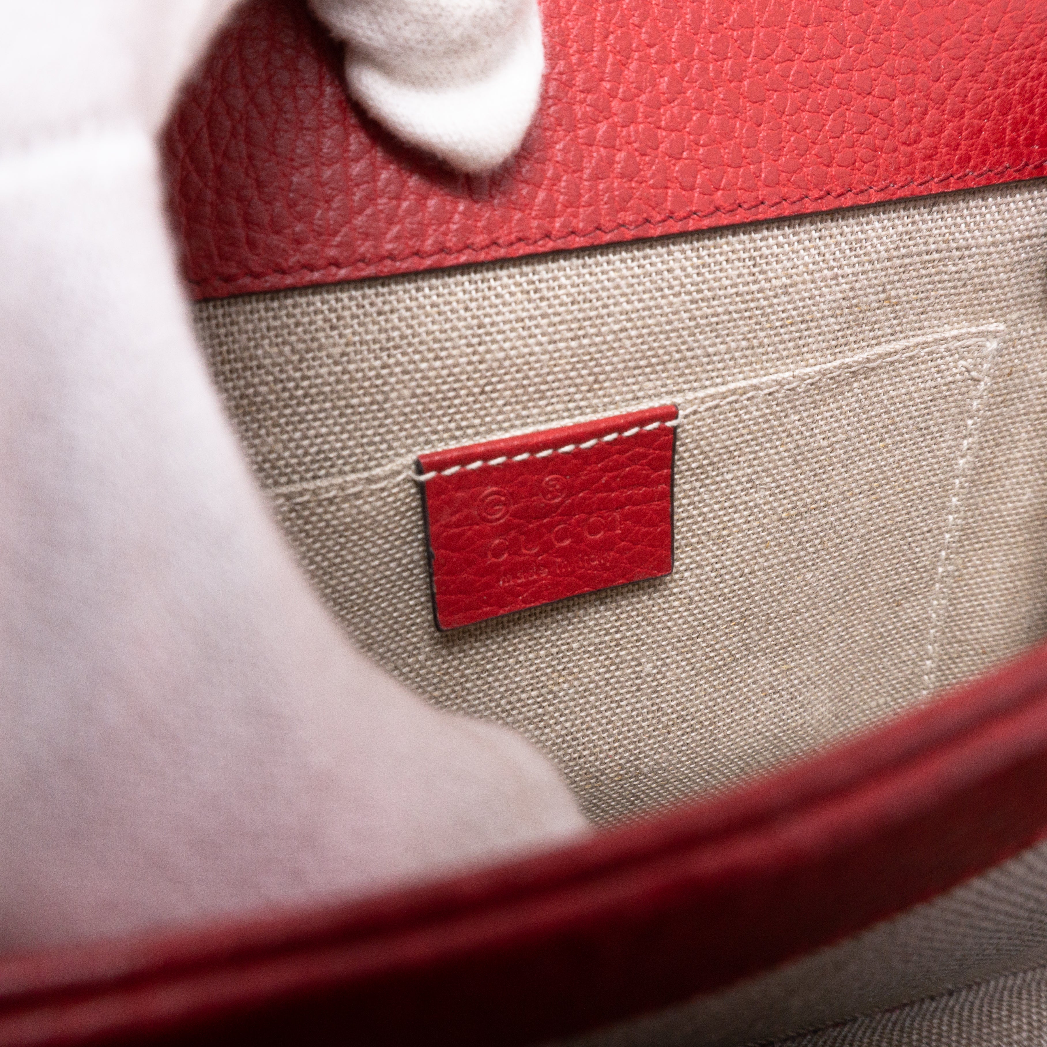 Interlocking GG Flap Small Bag Red Leather