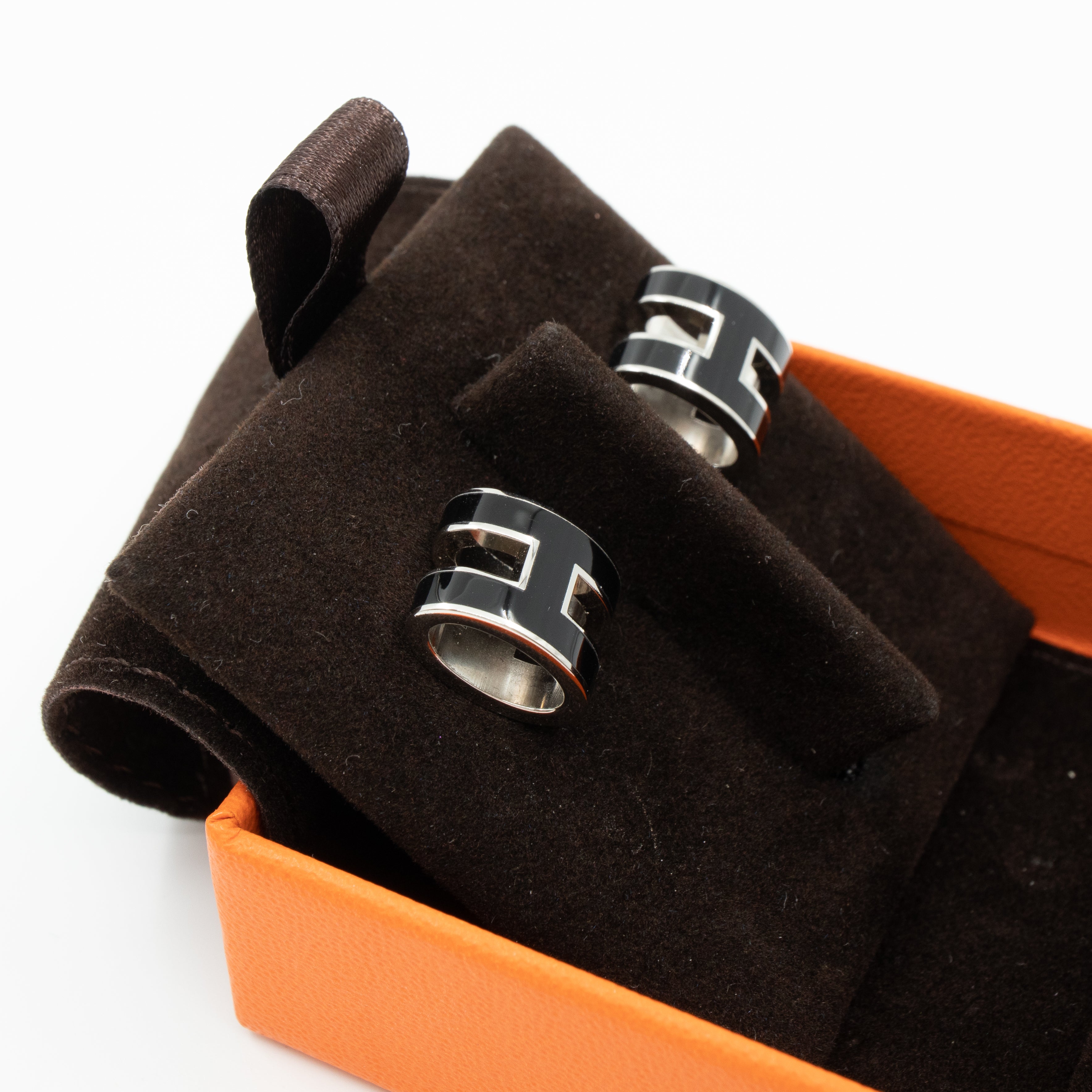 Pop H Earrings Black Silver