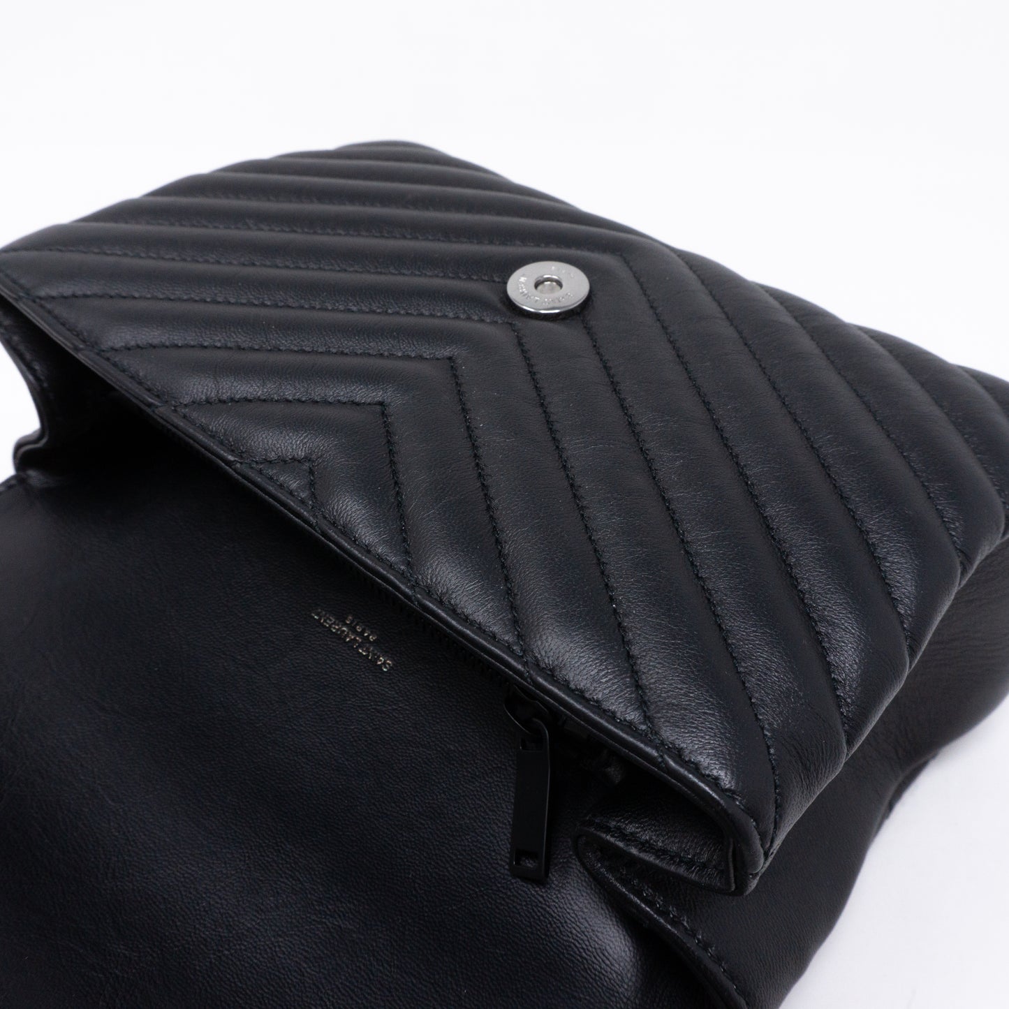 College Medium Chevron Quilted Black Leather