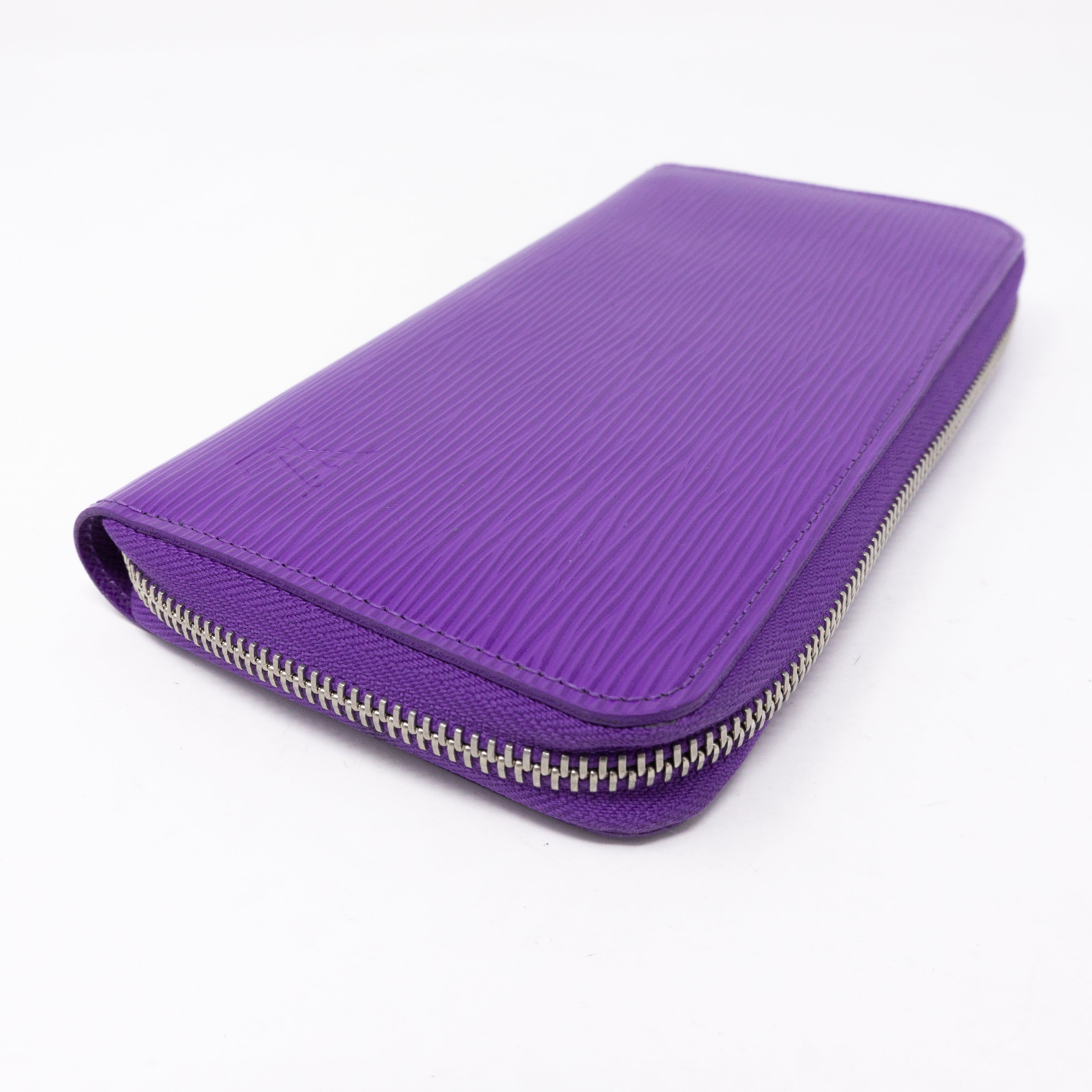 Zippy Wallet Epi Leather Purple