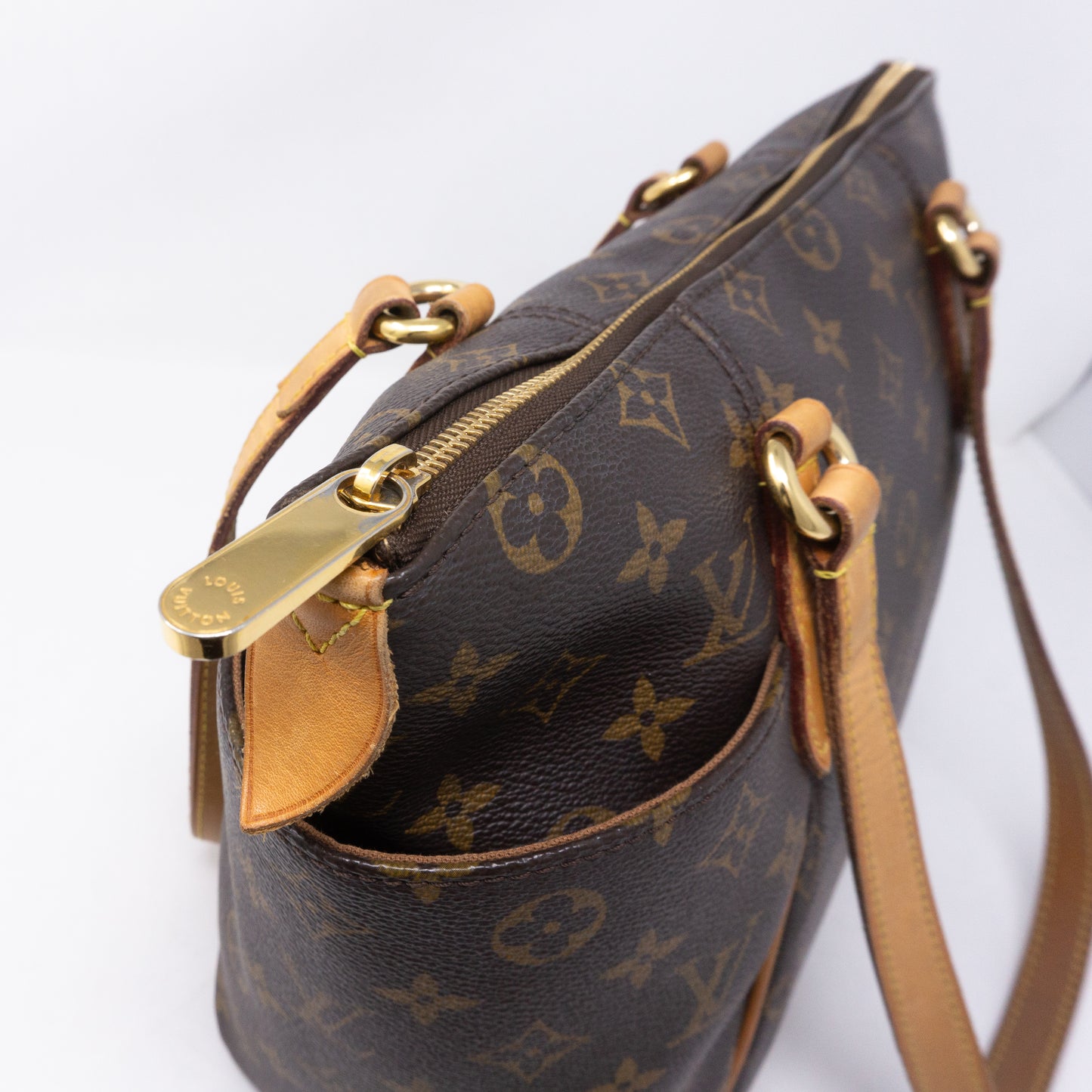 Louis Vuitton – Louis Vuitton Totally PM Monogram – Queen Station