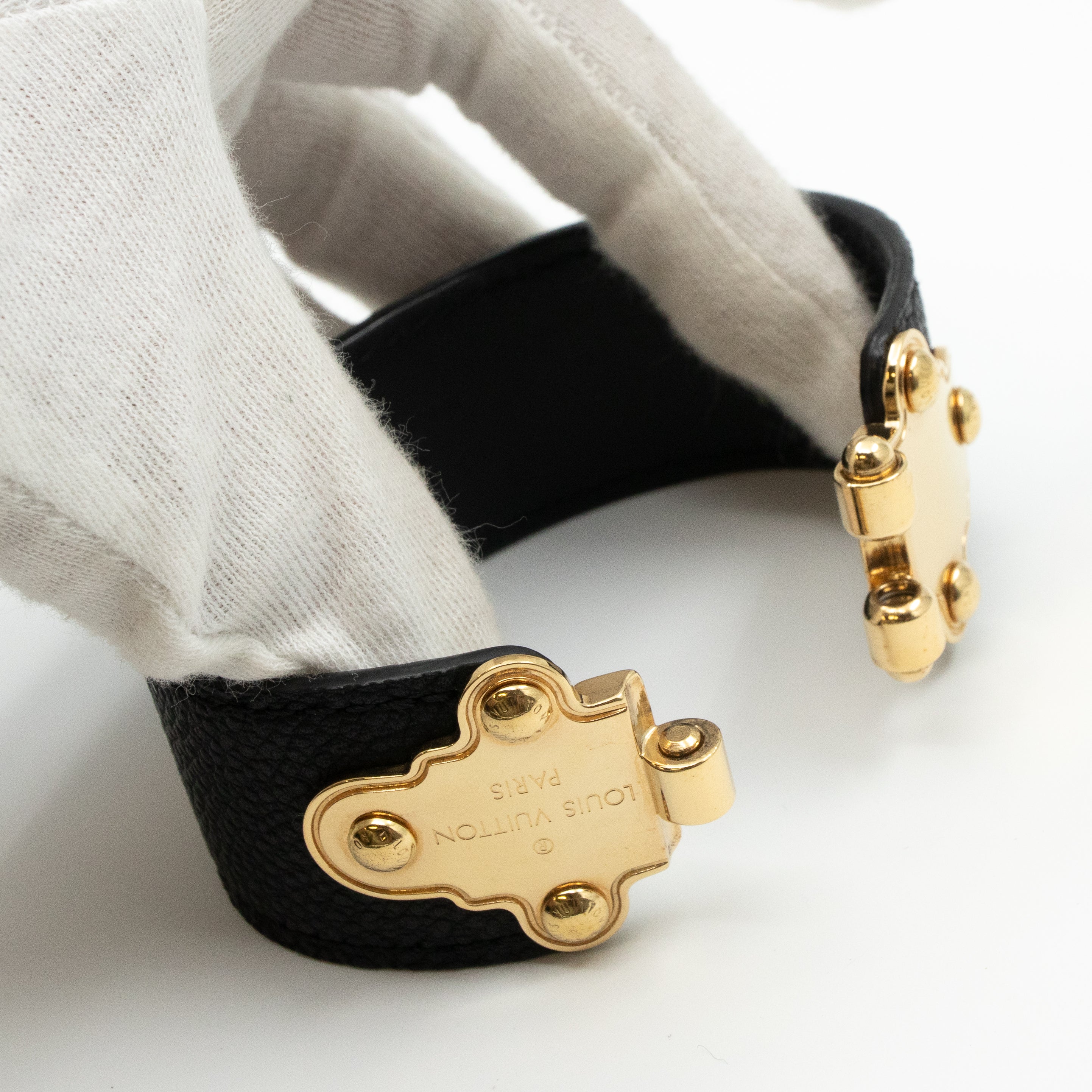 Save It Bracelet Black Leather