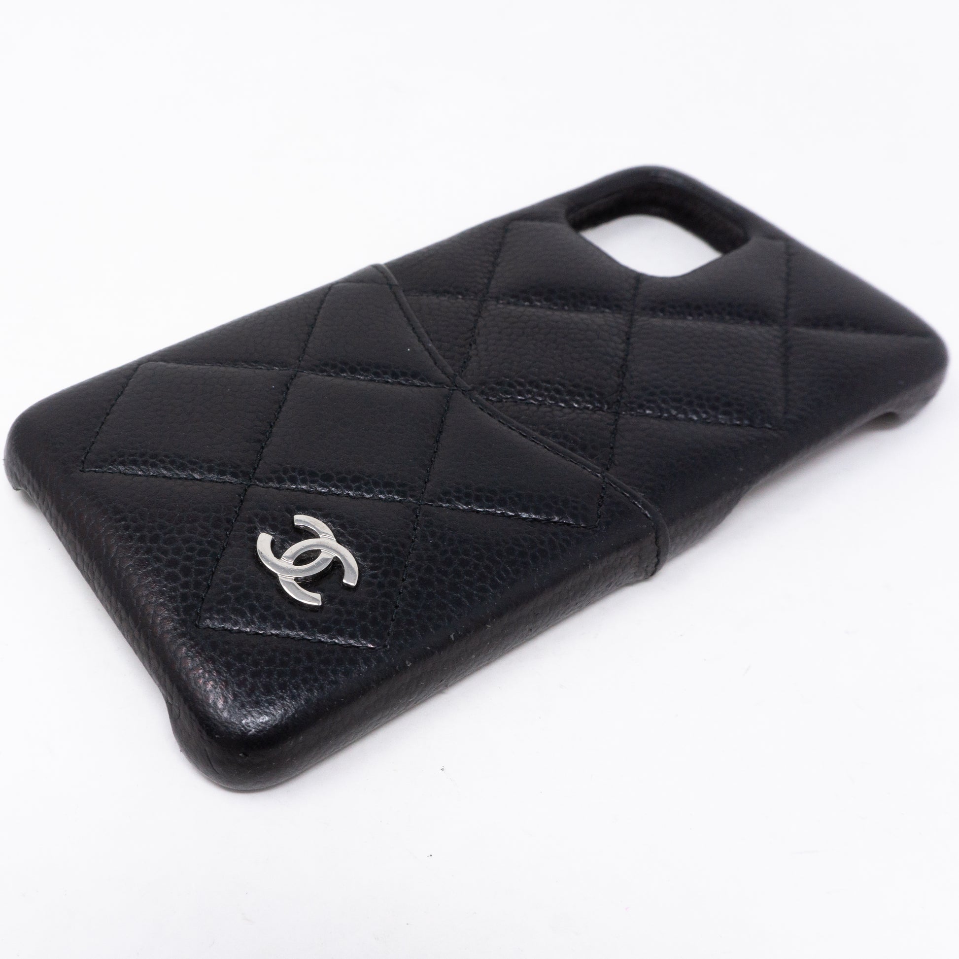 Chanel – iPhone 11 Pro Max Case Black Caviar – Queen Station