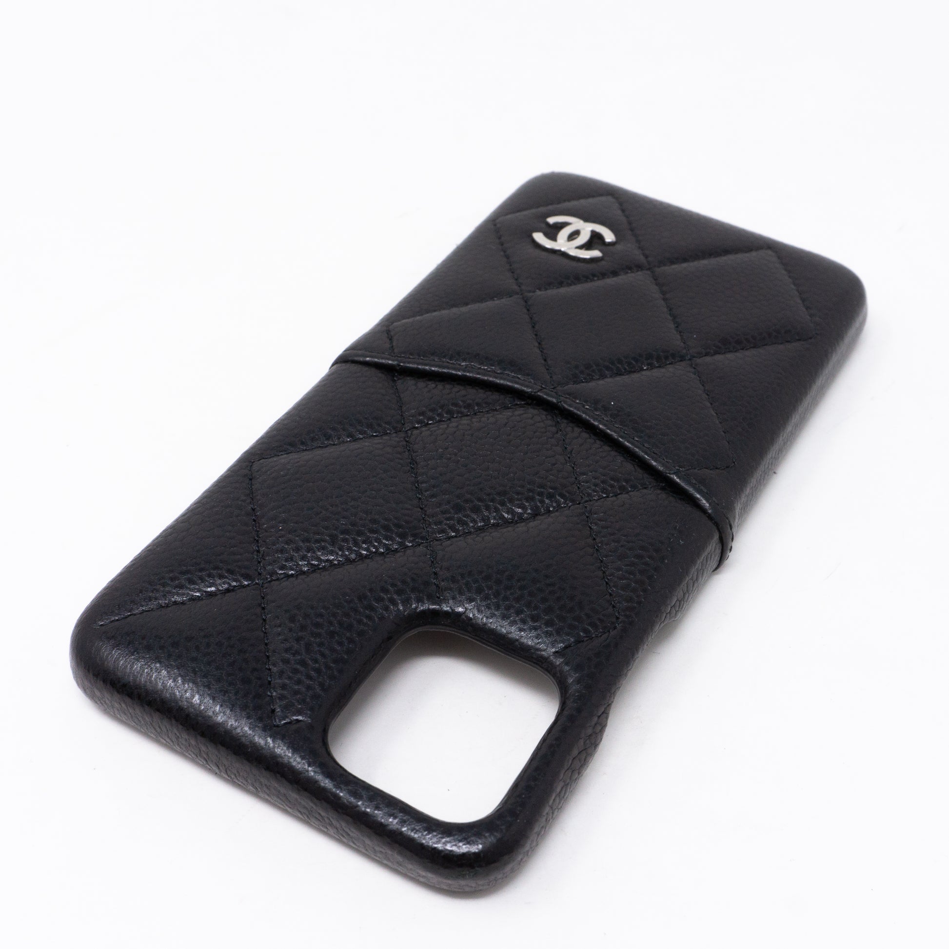 Chanel – iPhone 11 Pro Max Case Black Caviar – Queen Station