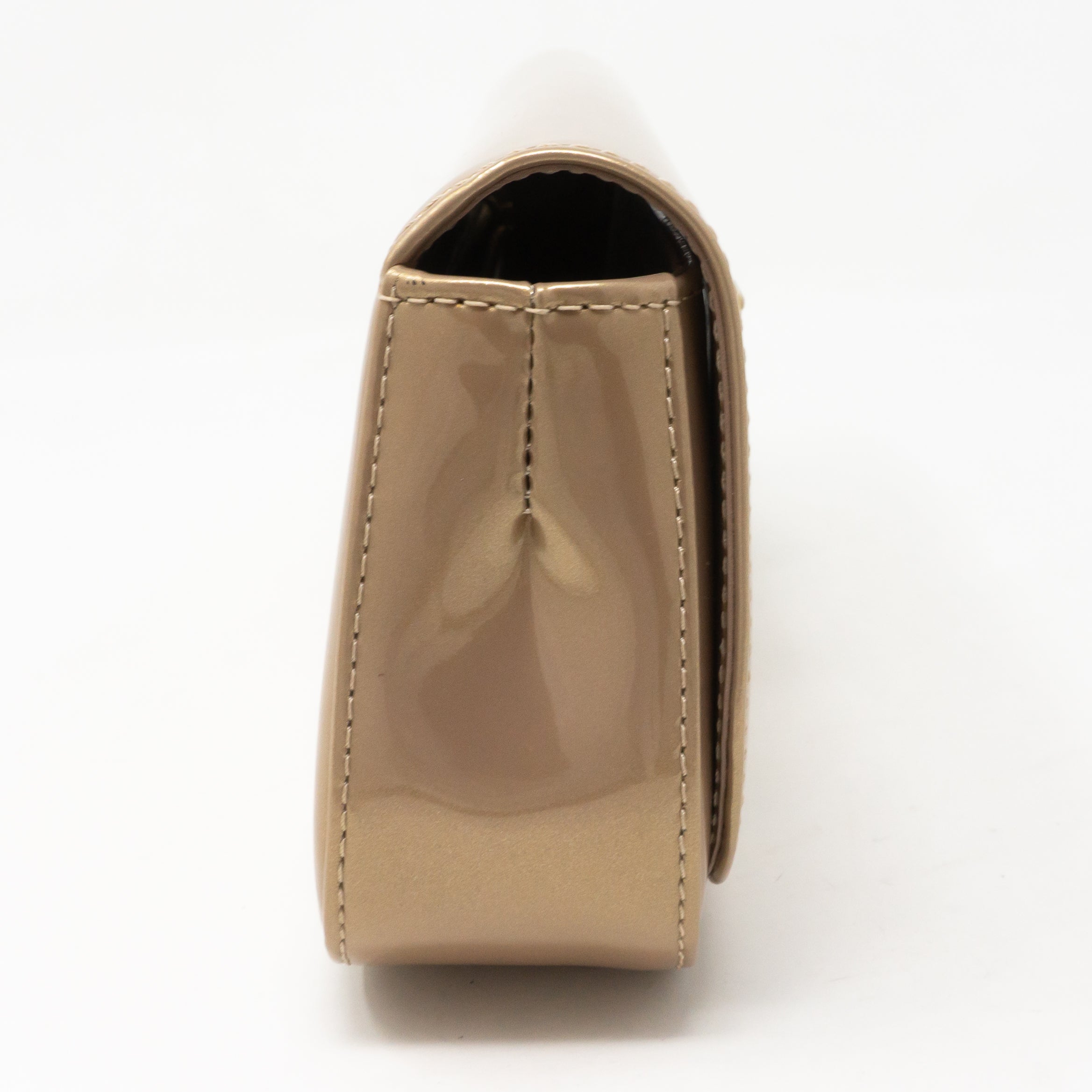 Pochette SoBe Vernis Beige Poudre