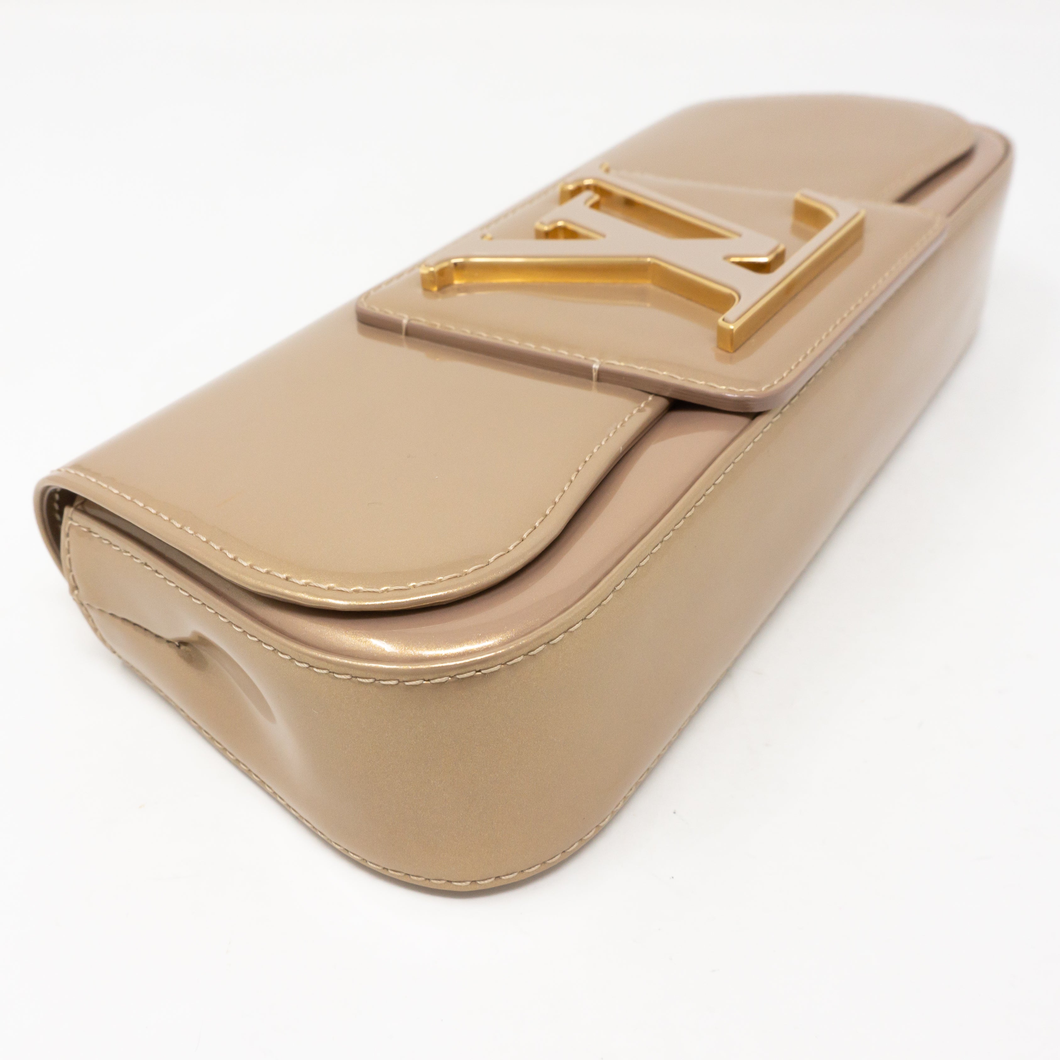 Pochette SoBe Vernis Beige Poudre