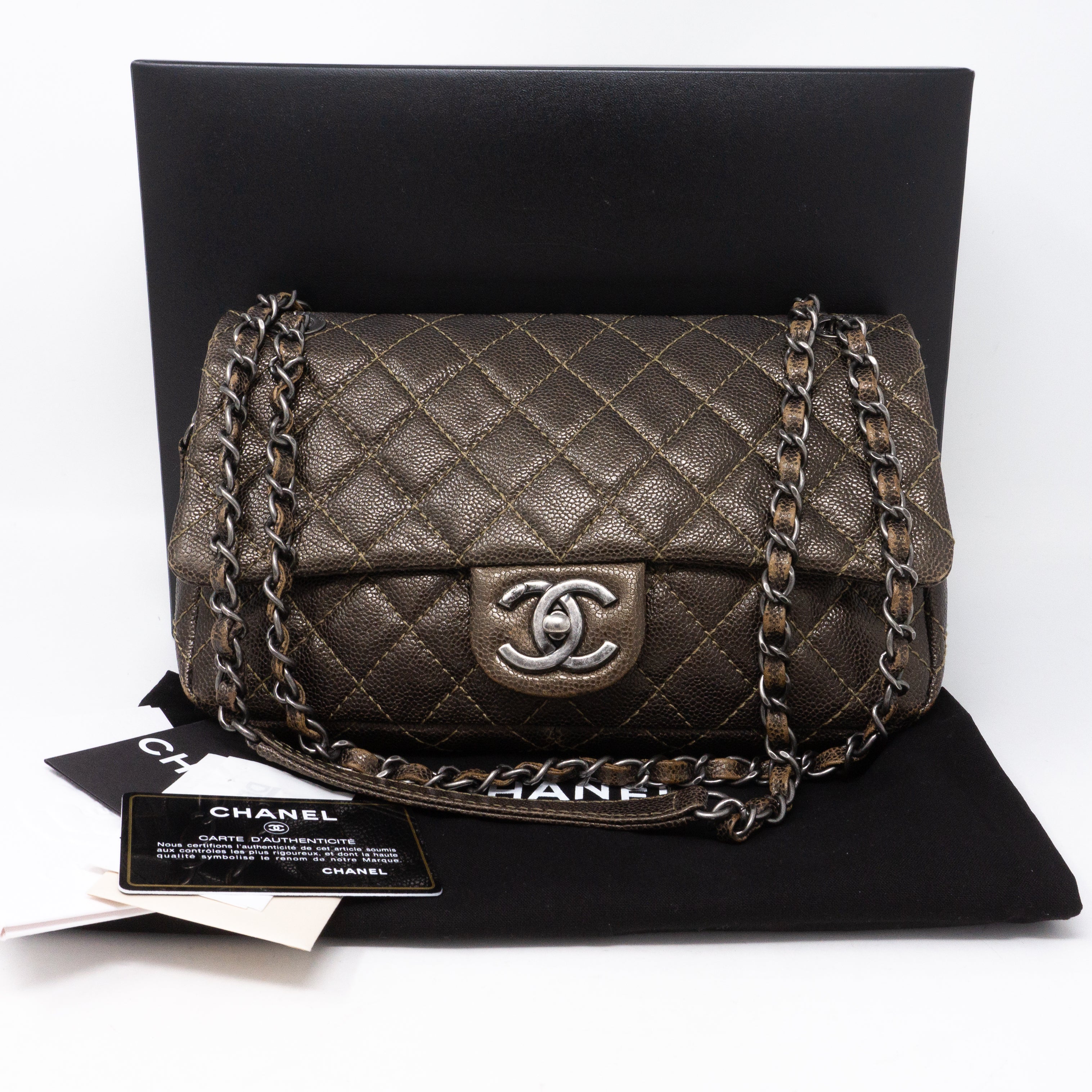 Chanel easy online caviar