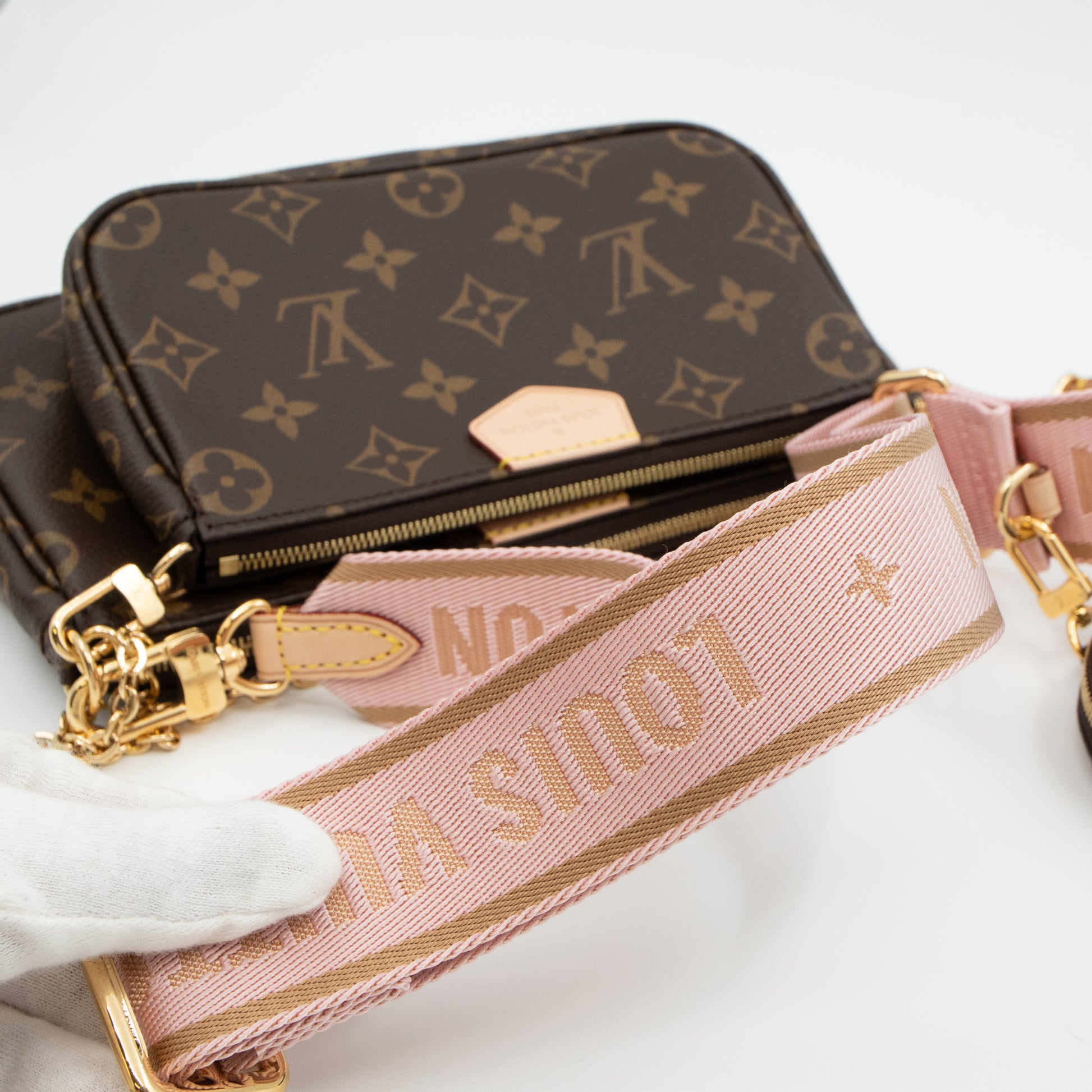 Louis Vuitton - Authenticated Multi Pochette Accessoires Handbag - Cloth Brown for Women, Never Worn