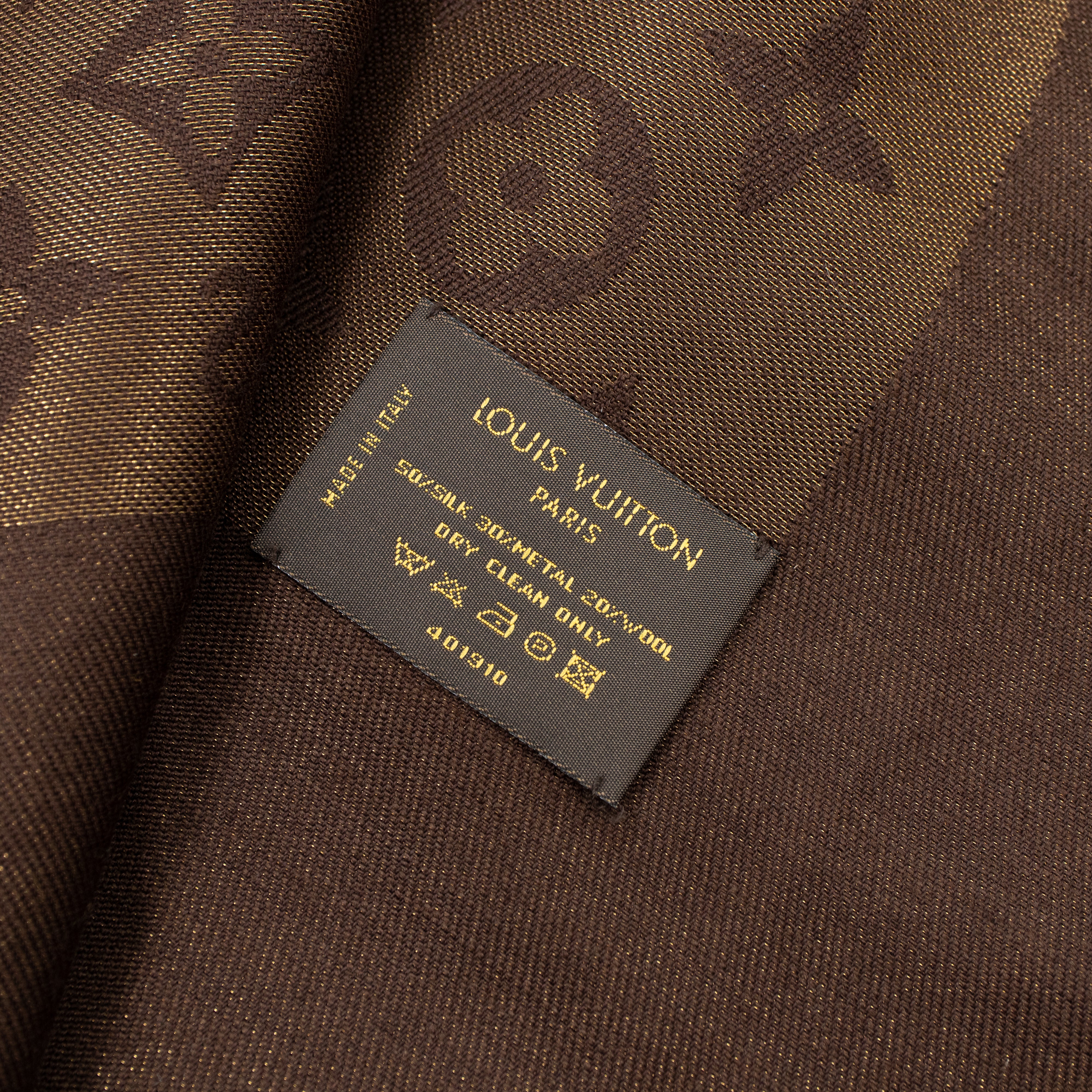 Monogram Shine Shawl Brown