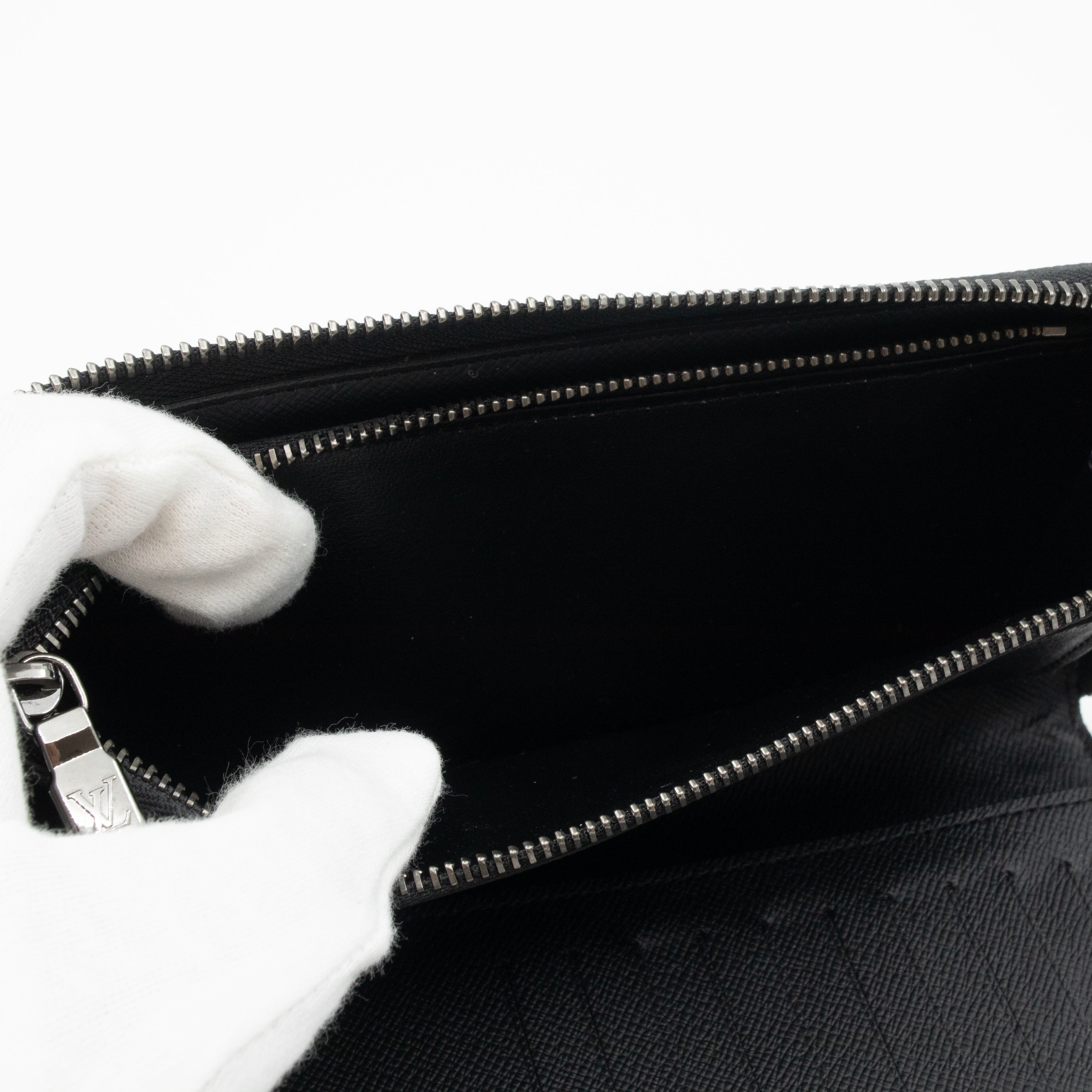 Zippy Vertical Wallet Monogram Eclipse