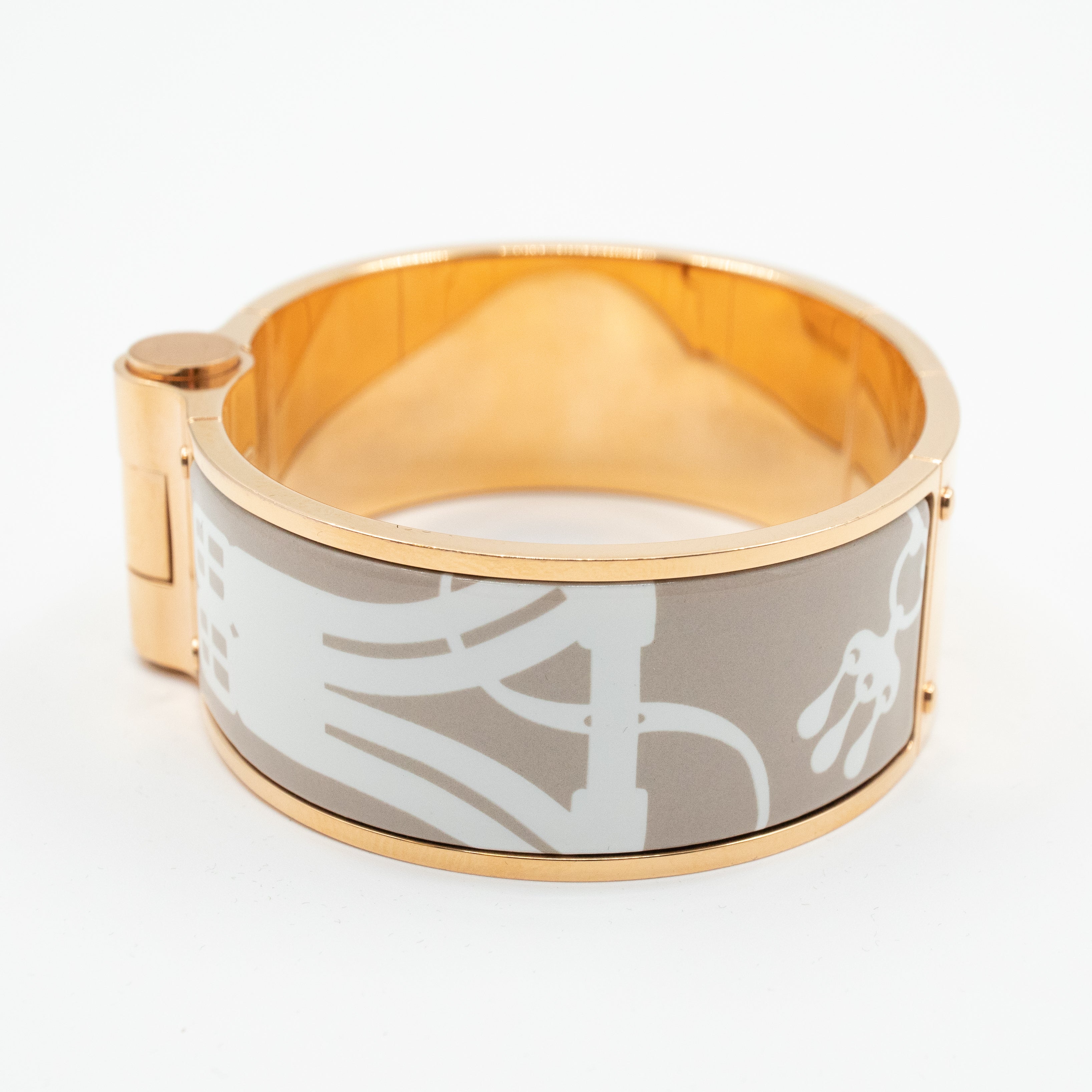 Hinged Bracelet White Rose Gold